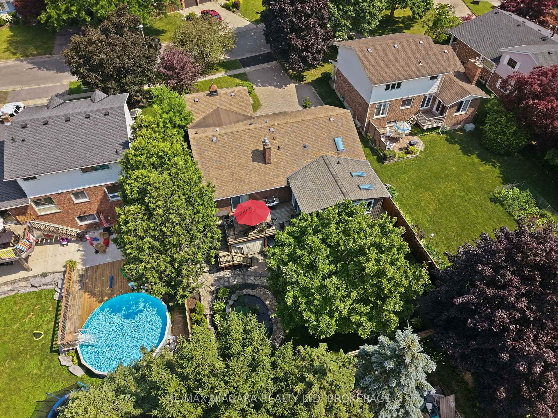 Photo 39 of 4 Vista Drive, Pelham, Fonthill — HOMEH