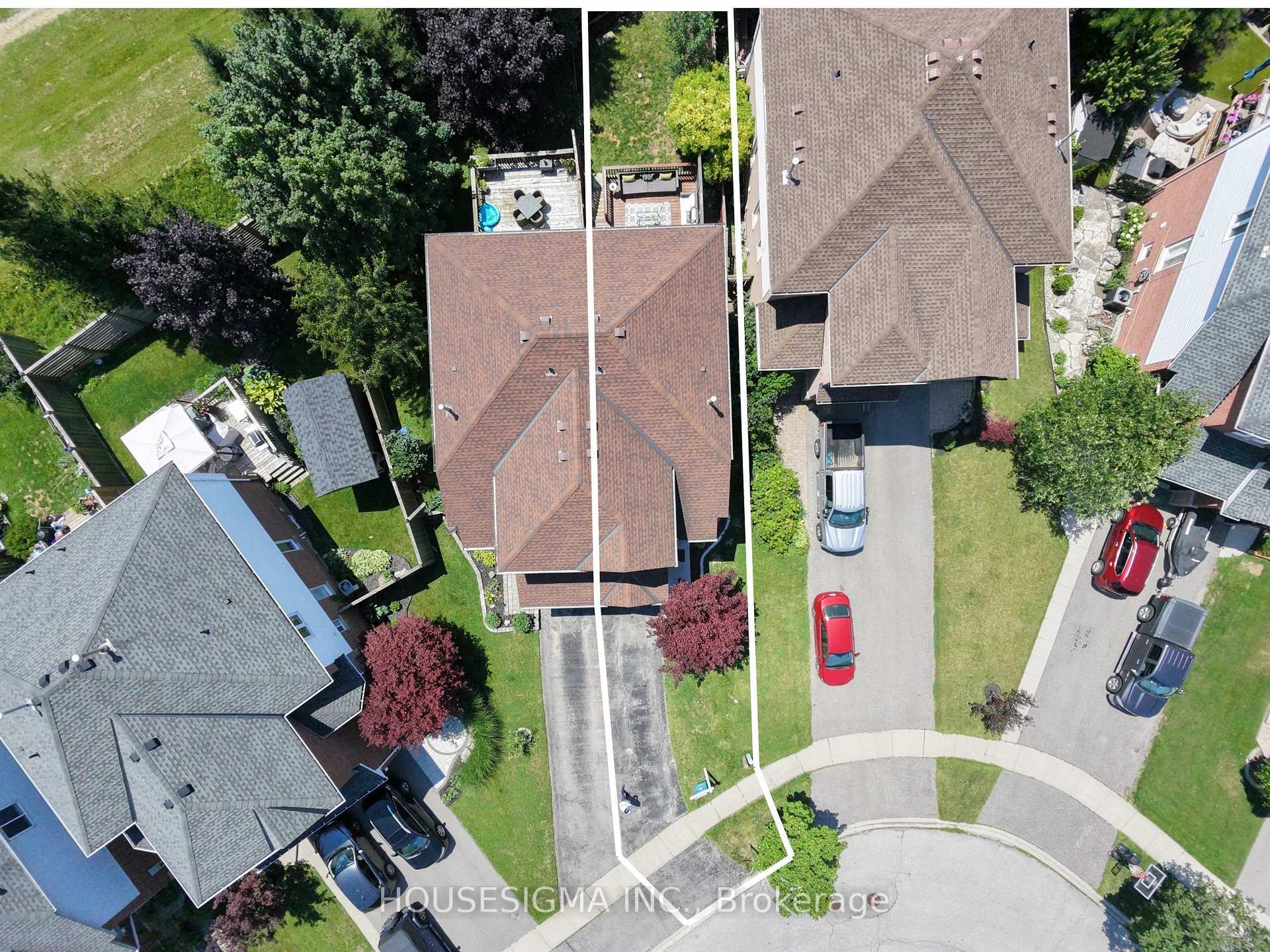 Photo 2 of 34 Kildonan Crescent, Hamilton, Waterdown — HOMEH