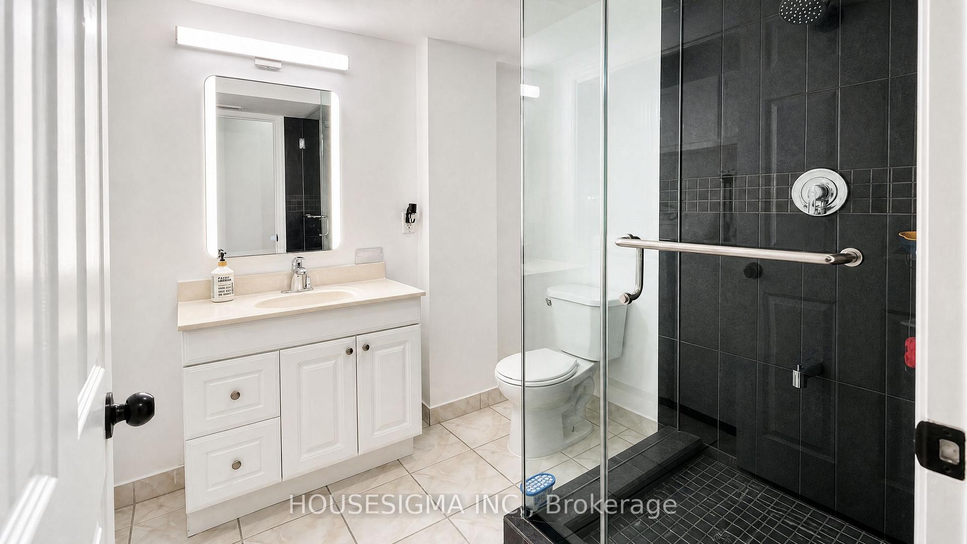 Photo 13 of 34 Kildonan Crescent, Hamilton, Waterdown — HOMEH