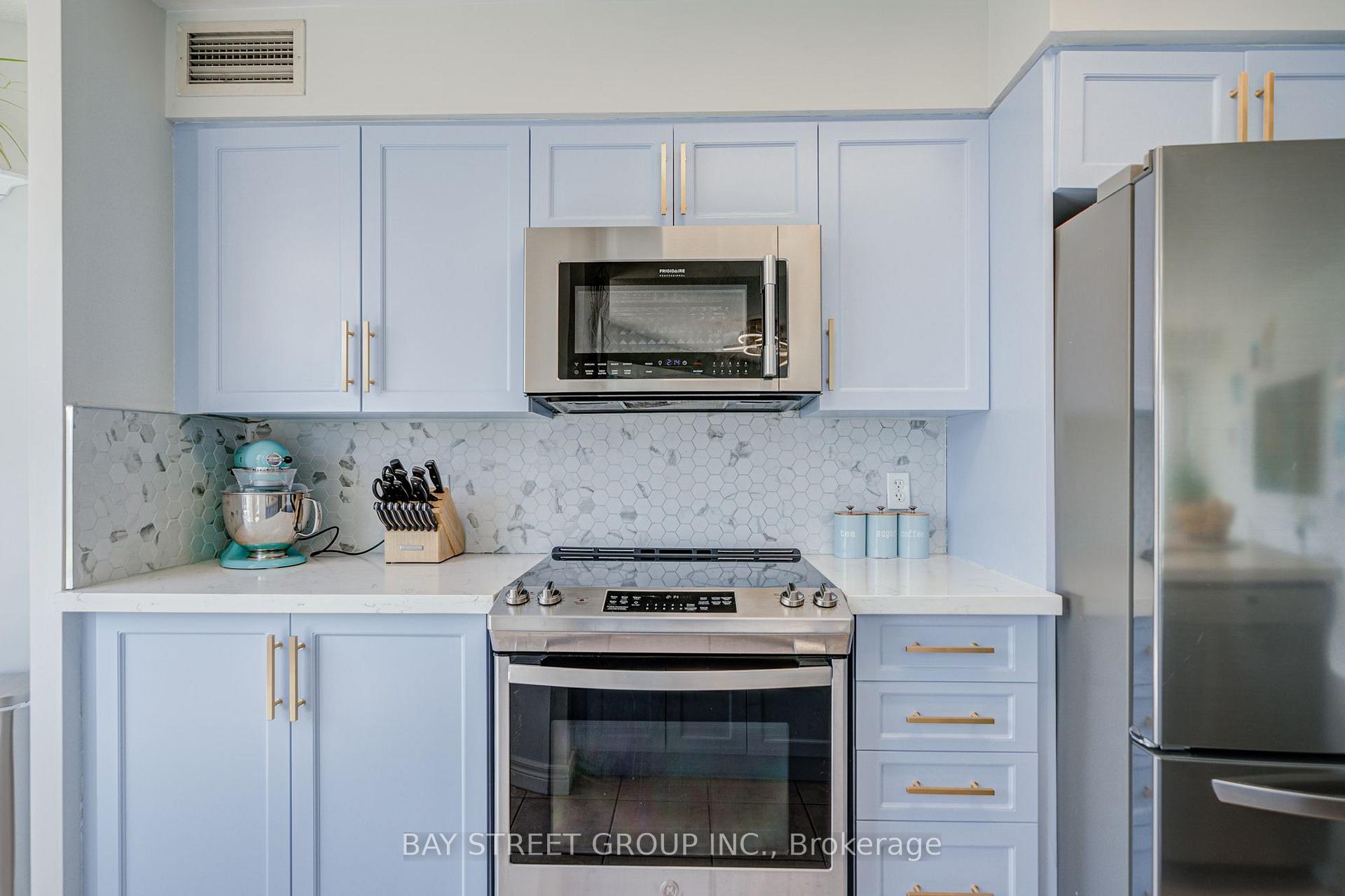 Photo 13 of Unit 1811, 30 Grand Trunk Crescent, Toronto, Waterfront Communities — HOMEH