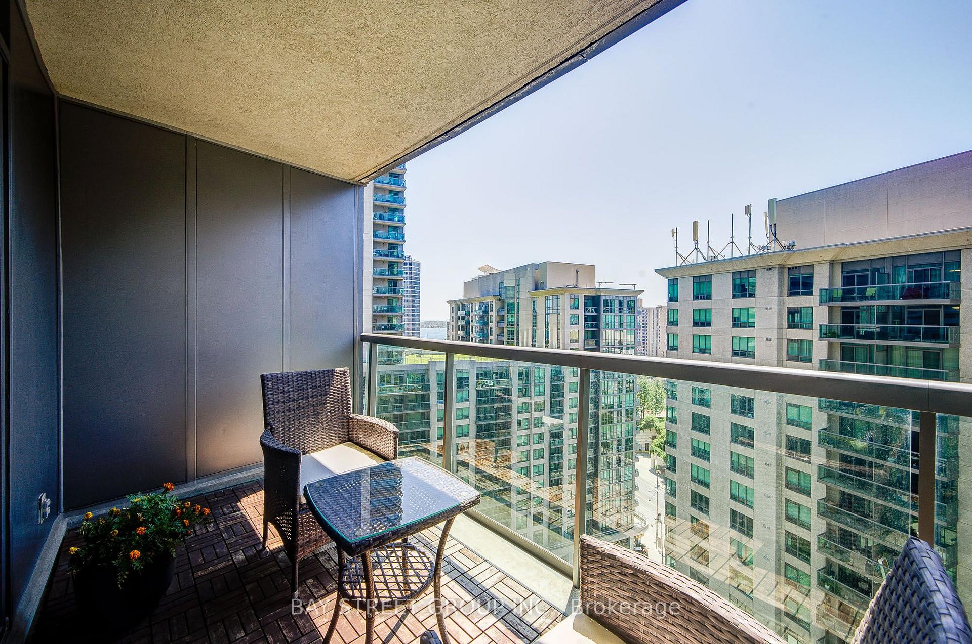 Photo 25 of Unit 1811, 30 Grand Trunk Crescent, Toronto, Waterfront Communities — HOMEH