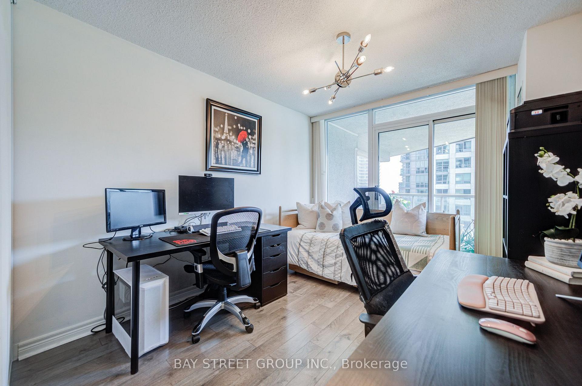 Photo 27 of Unit 1811, 30 Grand Trunk Crescent, Toronto, Waterfront Communities — HOMEH