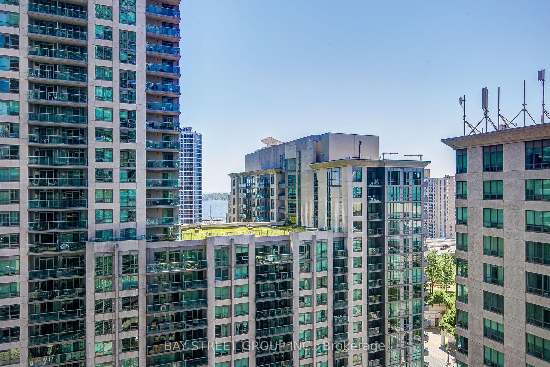 Photo 33 of Unit 1811, 30 Grand Trunk Crescent, Toronto, Waterfront Communities — HOMEH