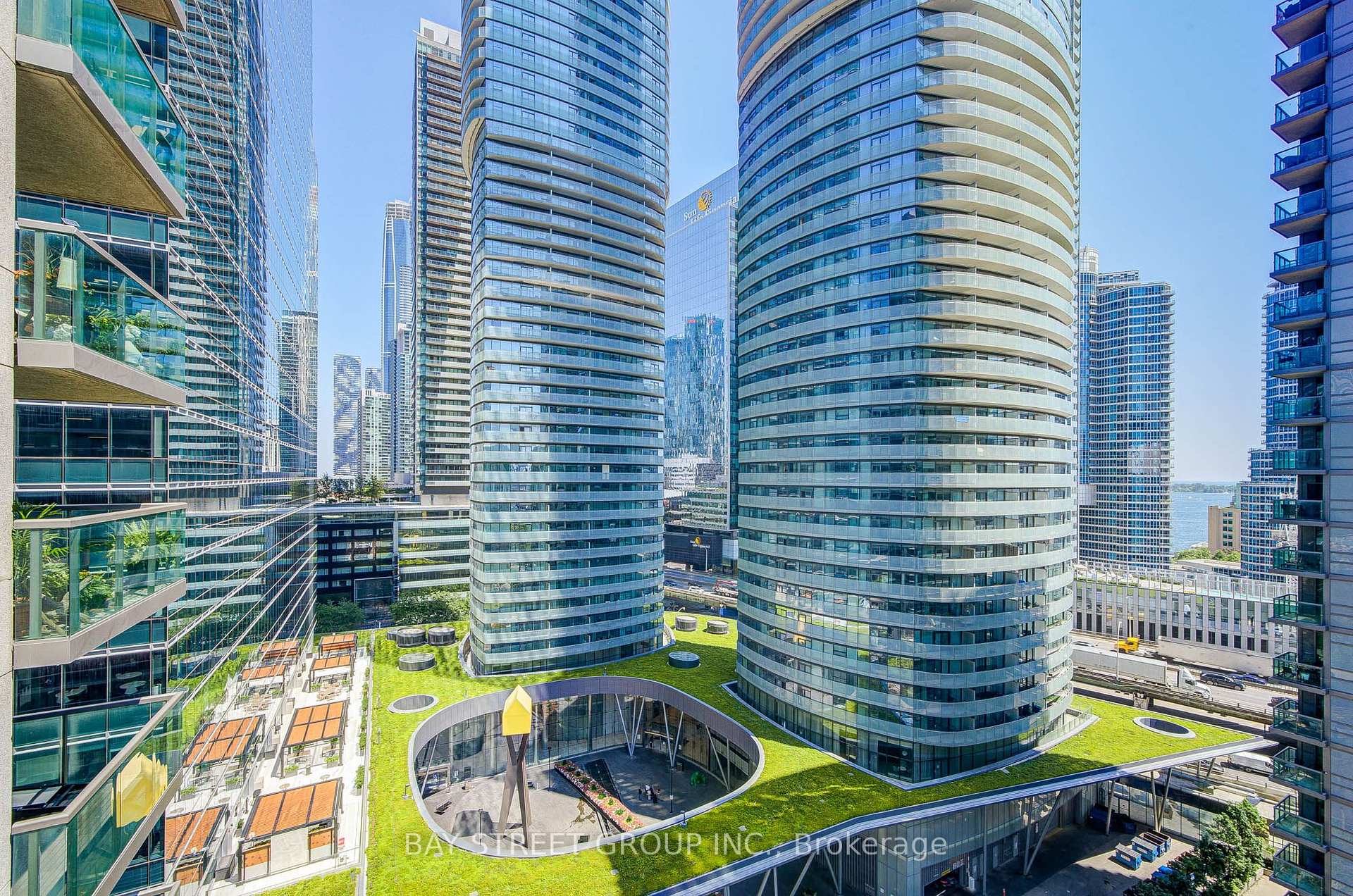 Photo 34 of Unit 1811, 30 Grand Trunk Crescent, Toronto, Waterfront Communities — HOMEH