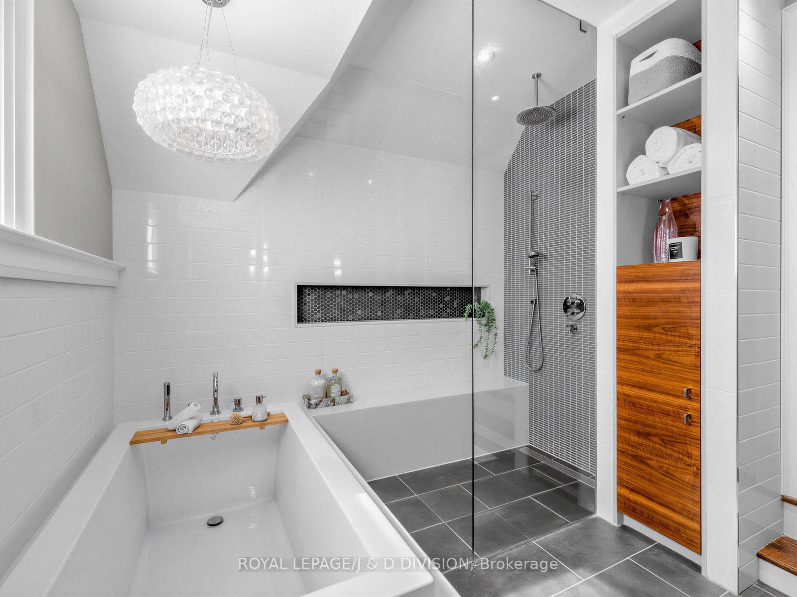 Photo 21 of 146 Glenvale Boulevard, Toronto, Leaside — HOMEH