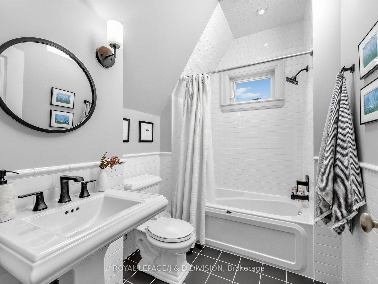 Photo 26 of 146 Glenvale Boulevard, Toronto, Leaside — HOMEH