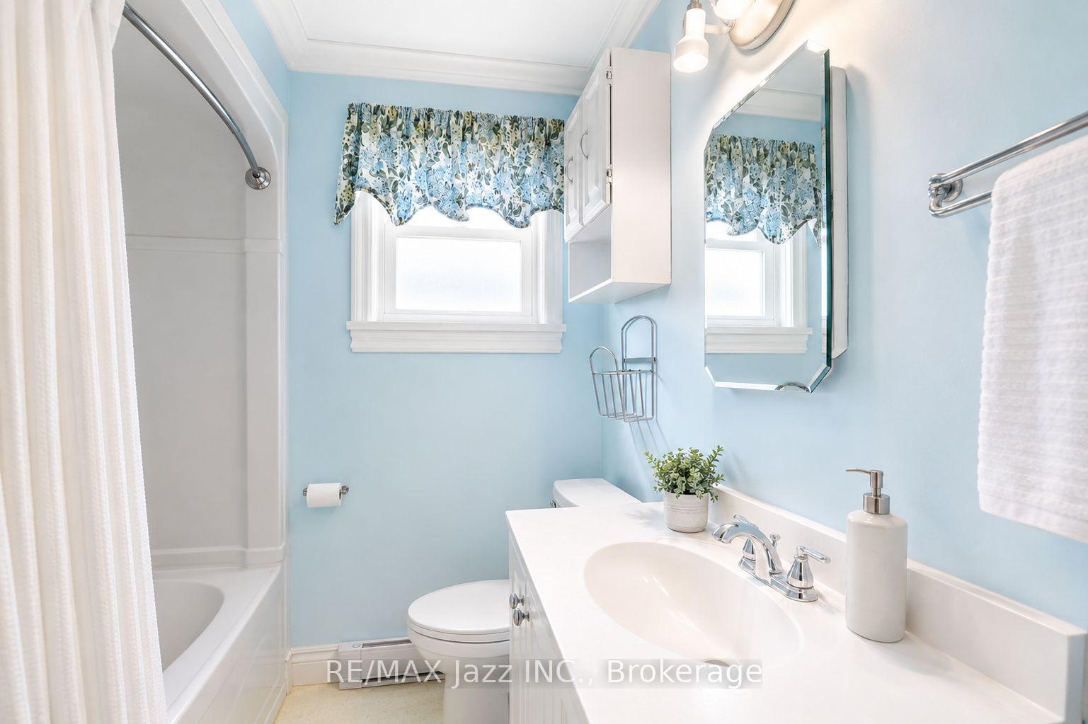 Photo 6 of 132 Highland Avenue, Oshawa, Central — HOMEH