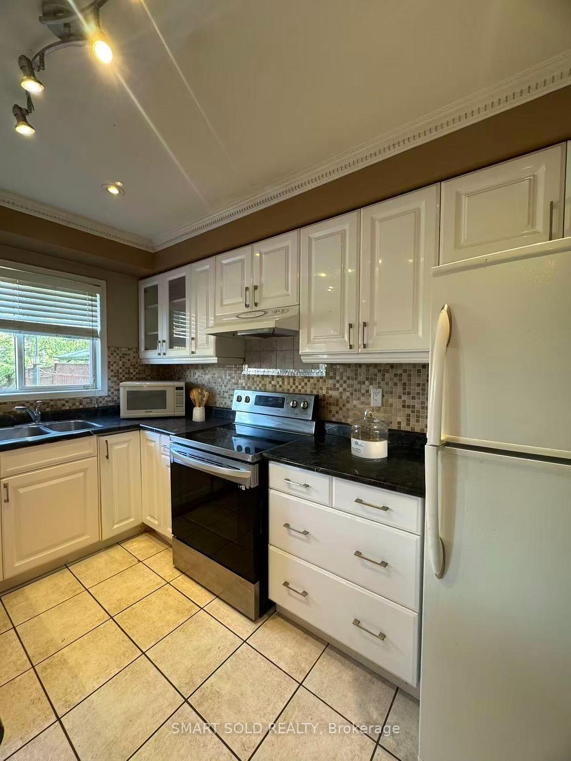 Photo 12 of 7267 Aldercrest Drive, Mississauga, Meadowvale — HOMEH