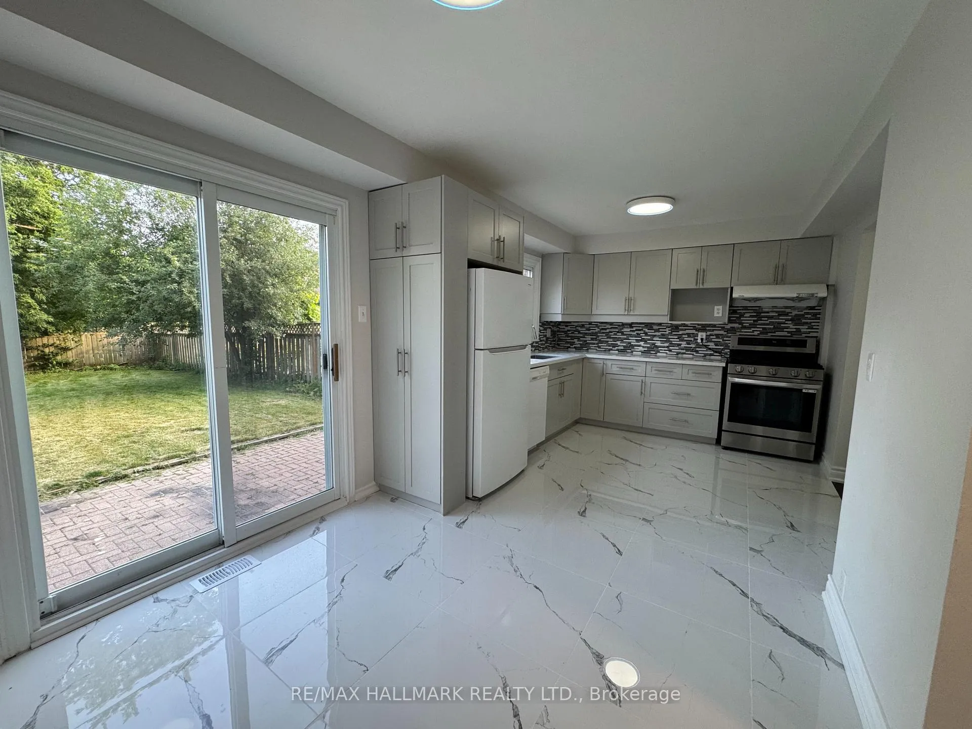 Photo 7 of 23 Lachlan Drive, Ajax, Central West — HOMEH