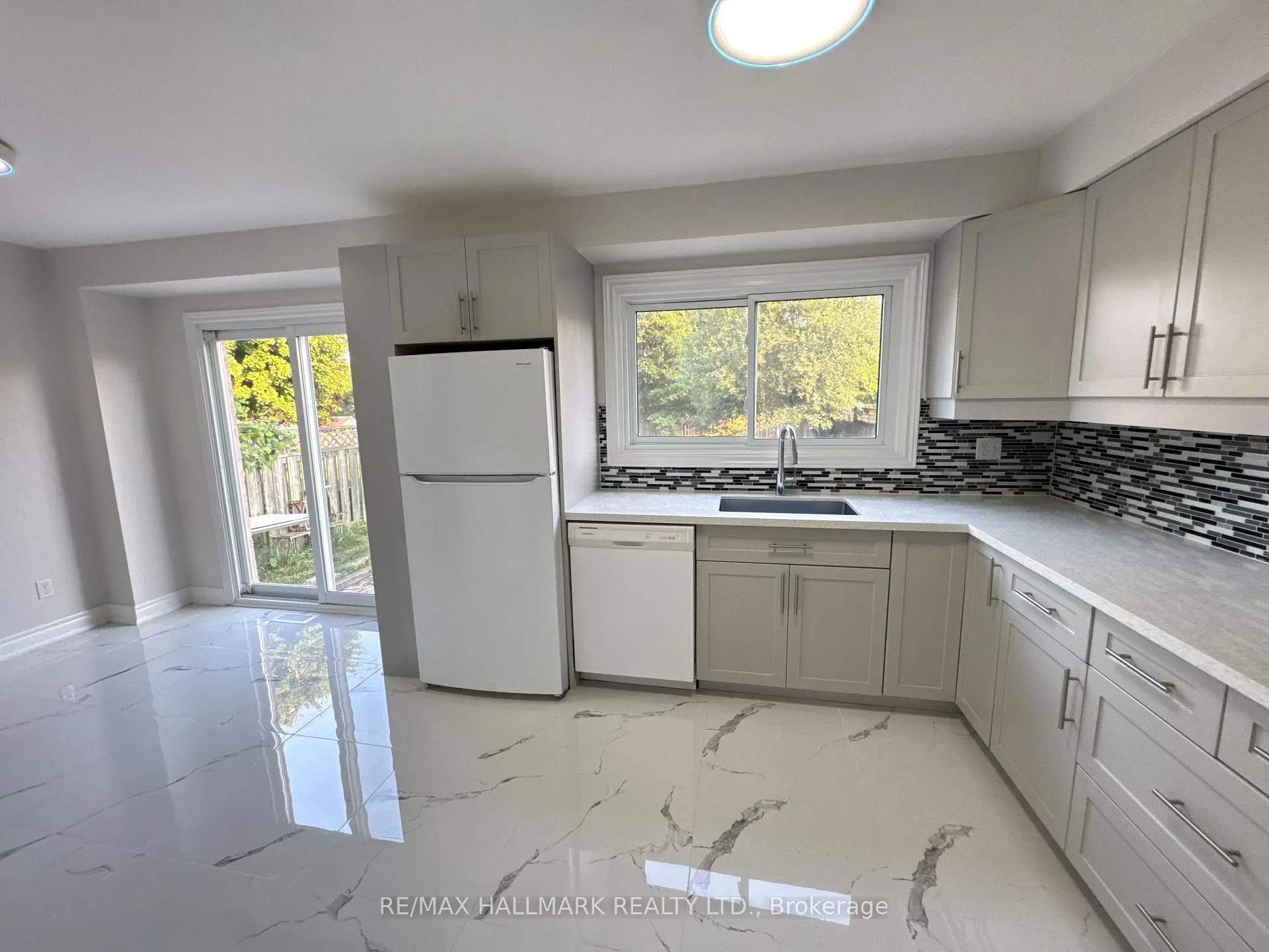 Photo 8 of 23 Lachlan Drive, Ajax, Central West — HOMEH