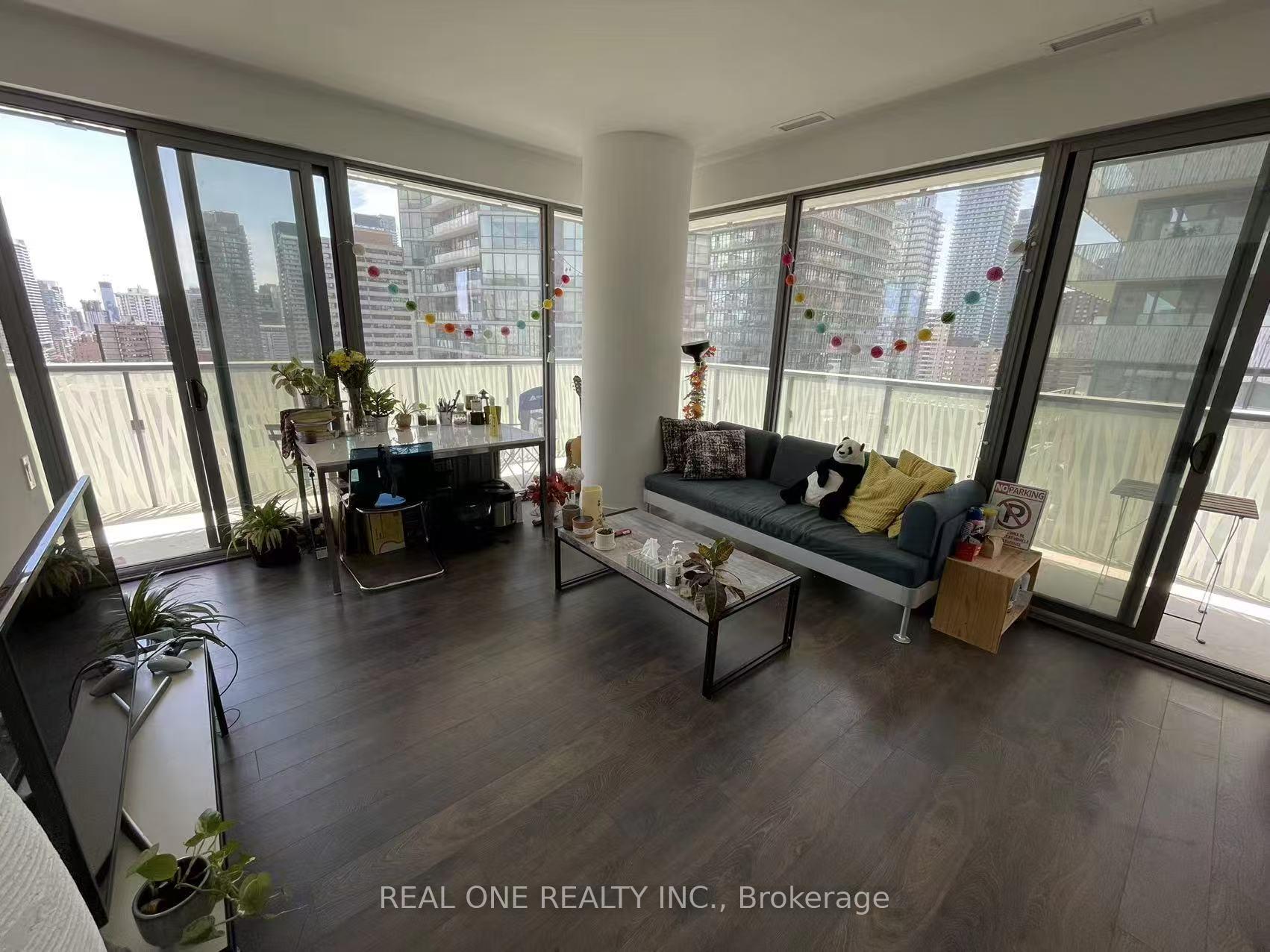 Photo 8 of Unit 1505, 50 Charles Street E, Toronto, Church-Yonge Corridor — HOMEH