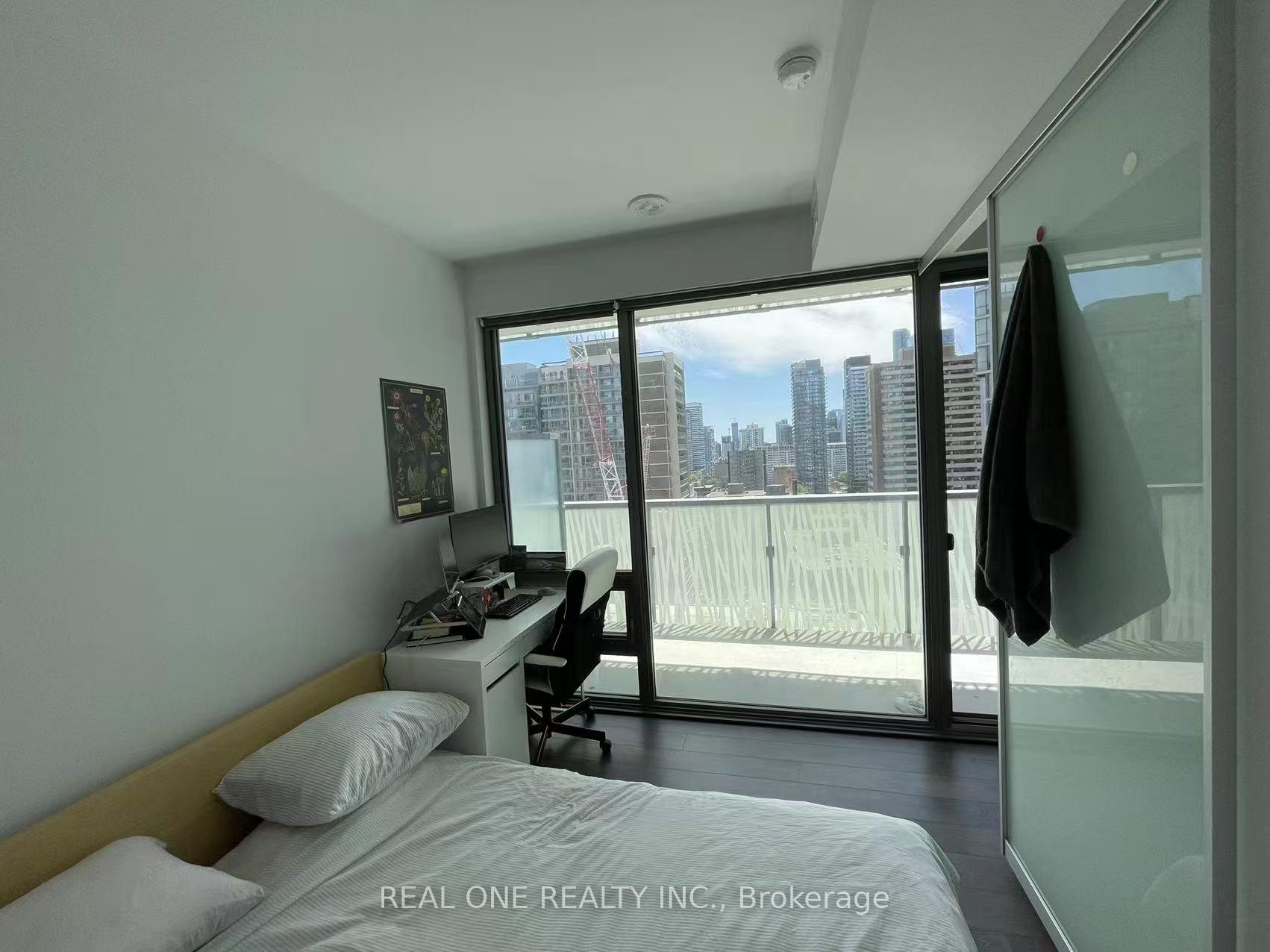 Photo 10 of Unit 1505, 50 Charles Street E, Toronto, Church-Yonge Corridor — HOMEH