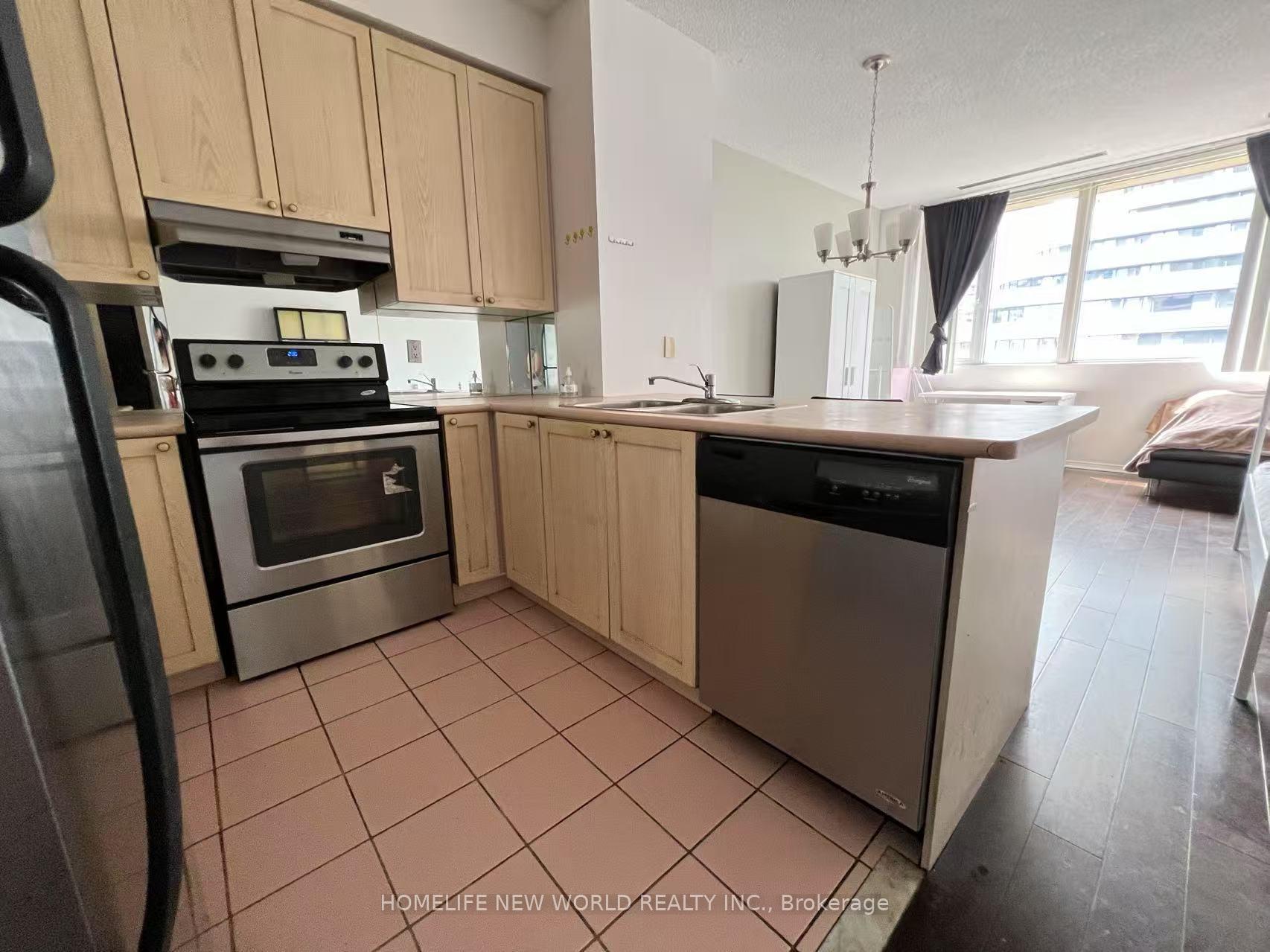 Photo 16 of Unit 513, 555 Yonge Street, Toronto, Church-Yonge Corridor — HOMEH