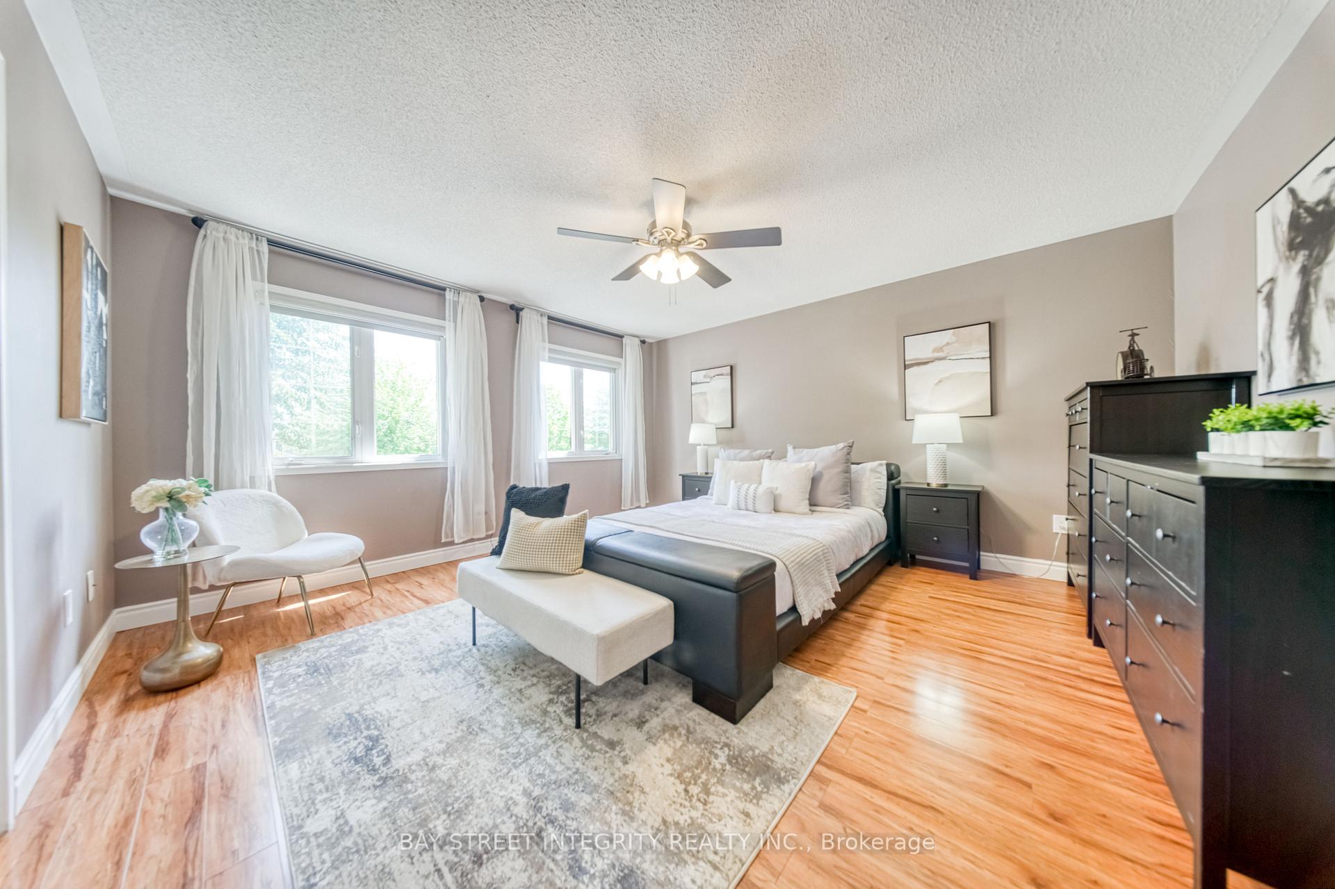 Photo 20 of 129 Fadine Road, Newmarket, Summerhill Estates — HOMEH