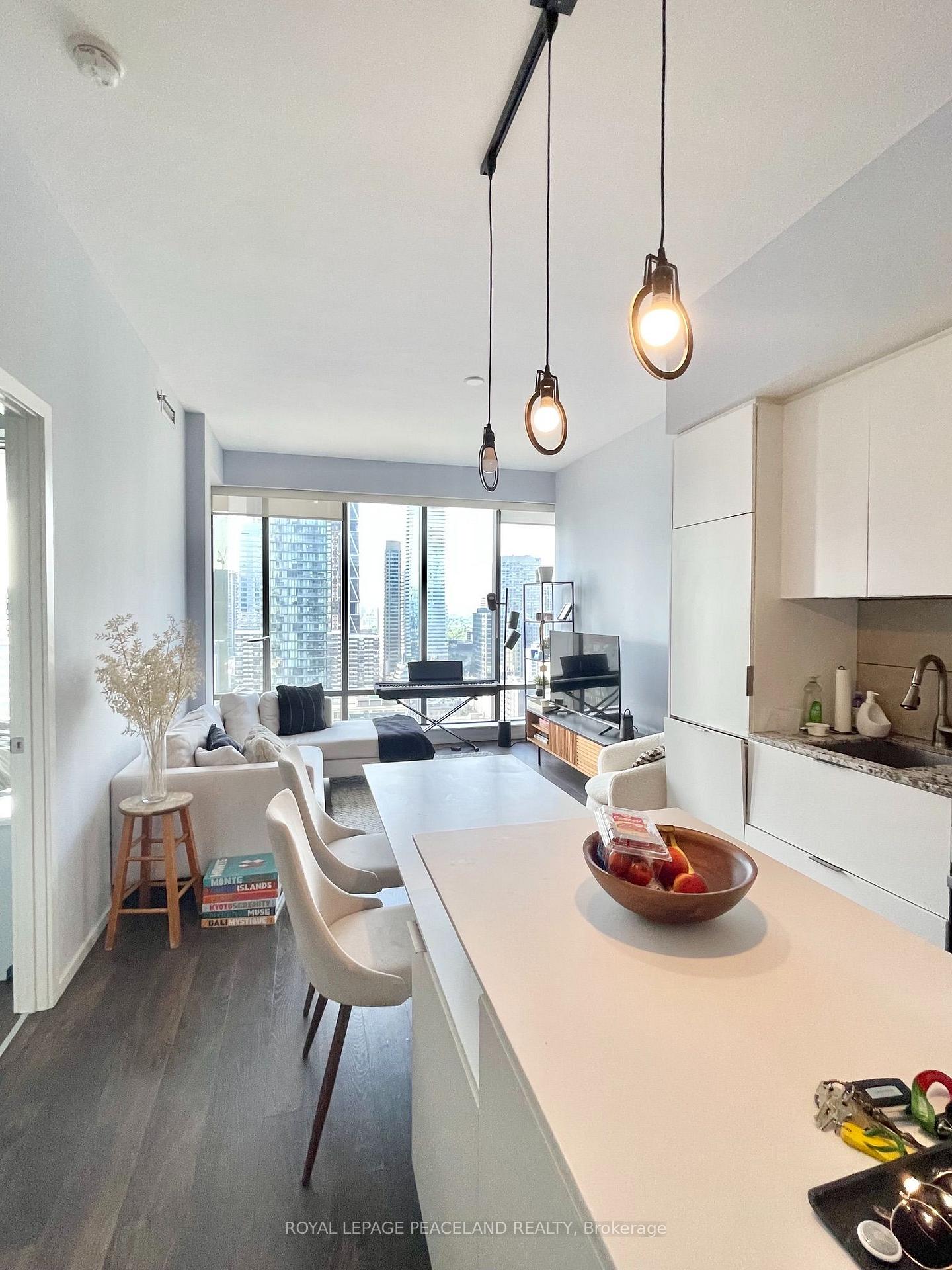 Photo 5 of Unit 2409, 5 St Joseph Street, Toronto, Bay Street Corridor — HOMEH
