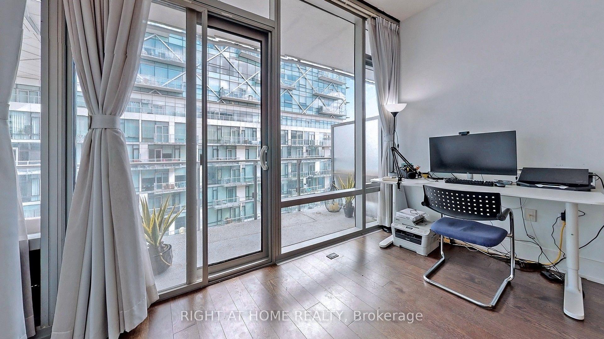 Photo 9 of Unit 920, 39 Queens Quay E, Toronto, Waterfront Communities — HOMEH