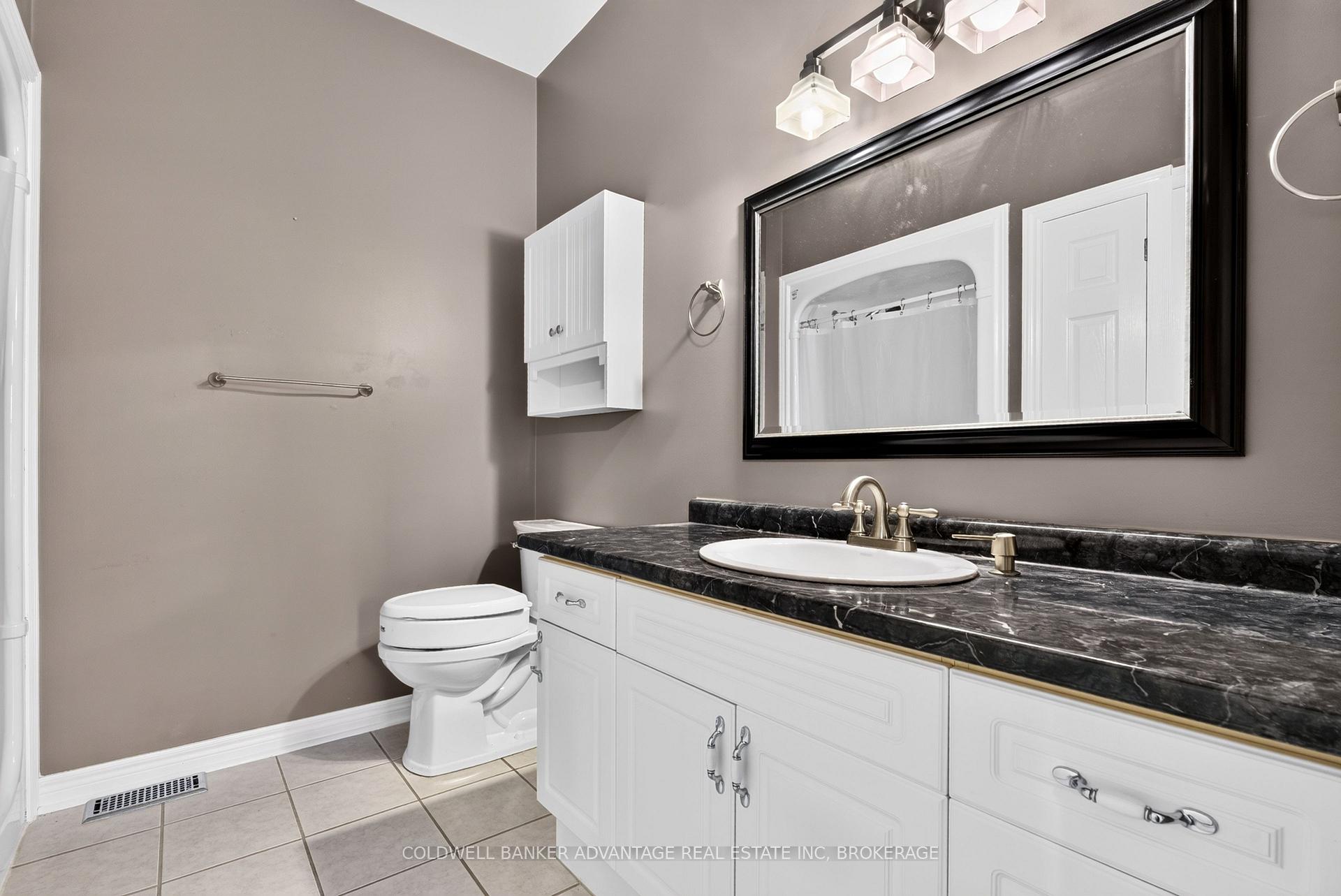 Photo 10 of Unit 1, 5595 Drummond Road, Niagara Falls, Hospital — HOMEH