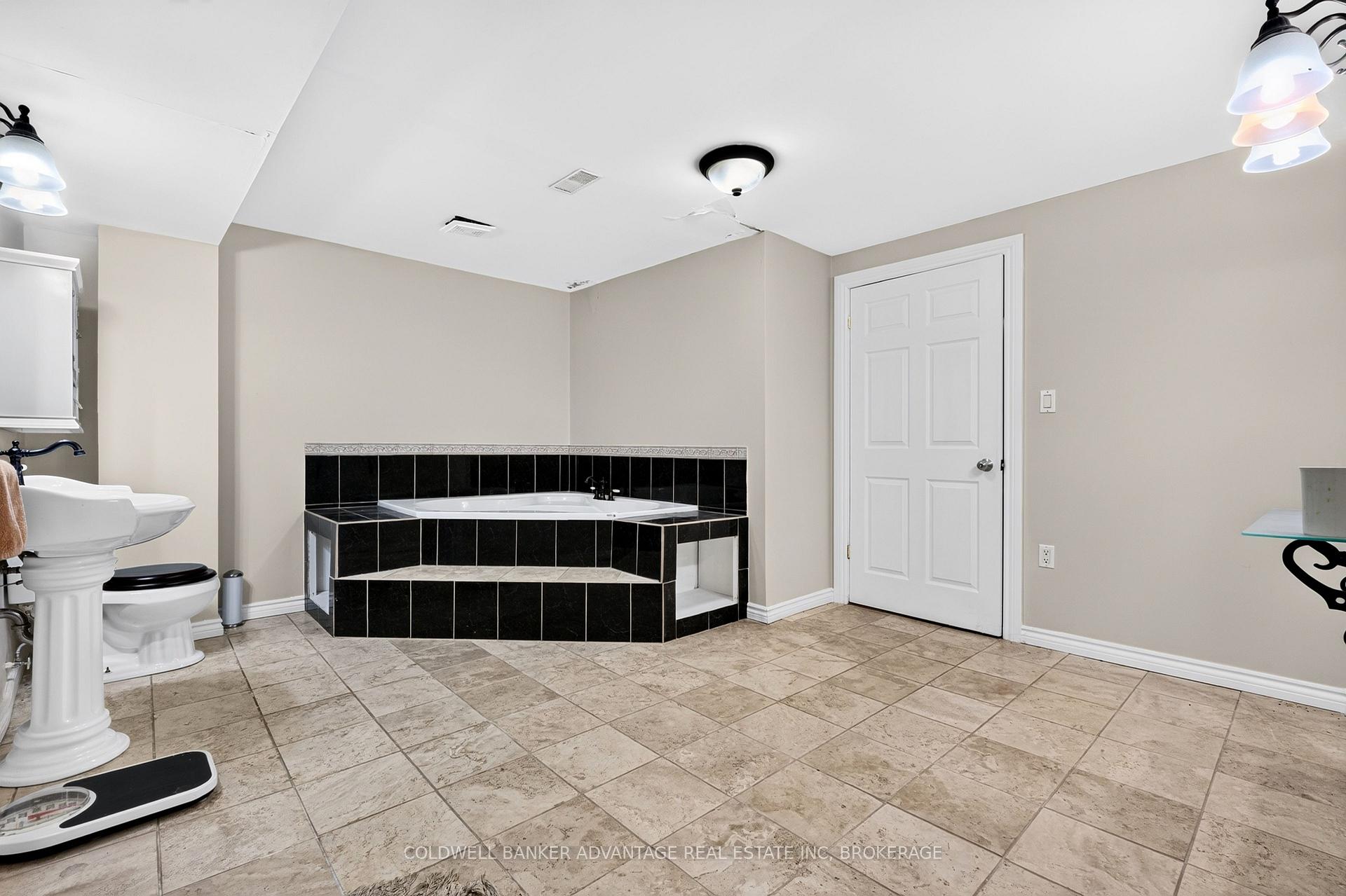 Photo 18 of Unit 1, 5595 Drummond Road, Niagara Falls, Hospital — HOMEH