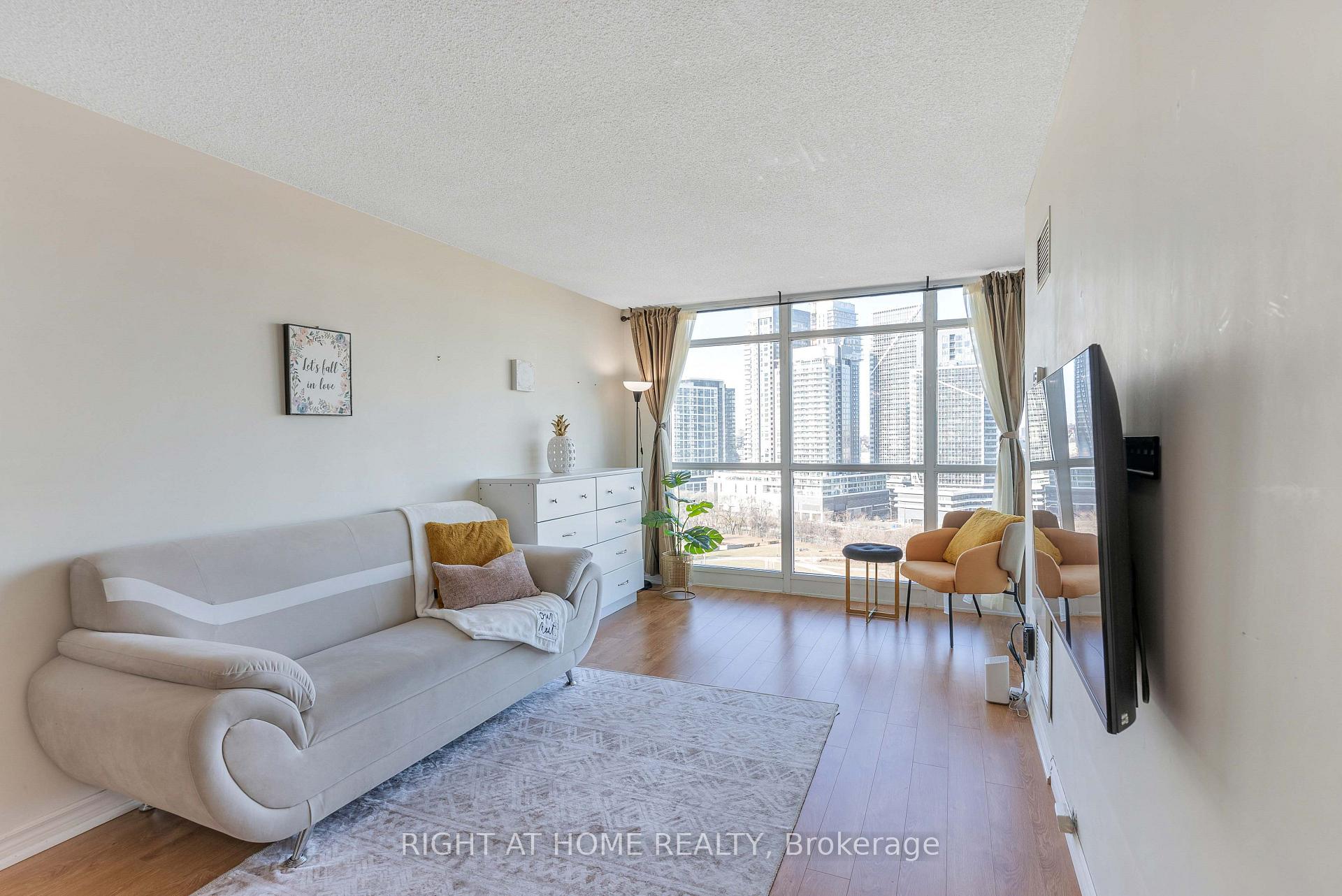 Photo 1 of Unit 1807, 231 Fort York Boulevard, Toronto, Waterfront Communities — HOMEH