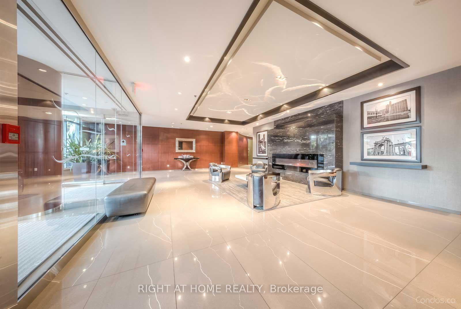 Photo 5 of Unit 1807, 231 Fort York Boulevard, Toronto, Waterfront Communities — HOMEH