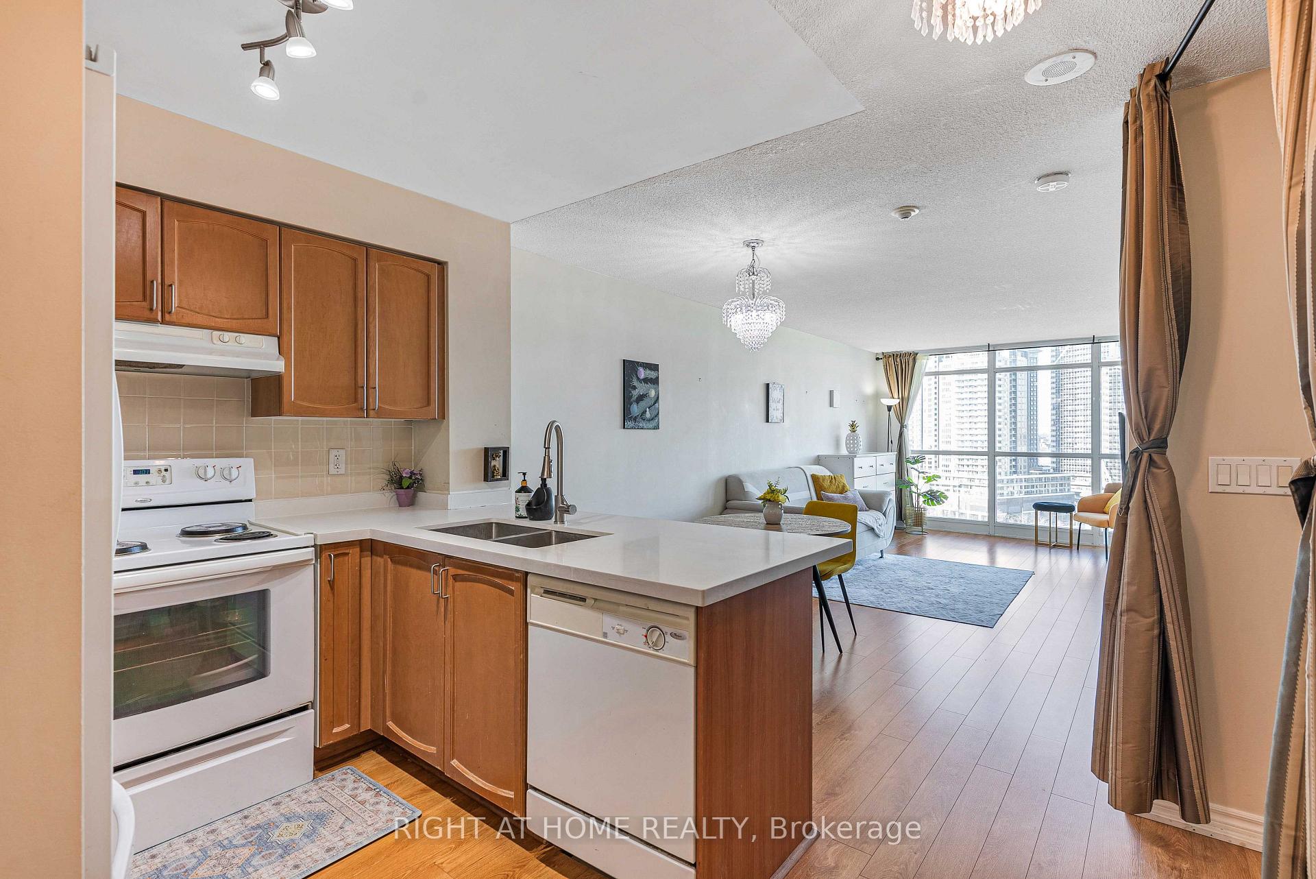 Photo 27 of Unit 1807, 231 Fort York Boulevard, Toronto, Waterfront Communities — HOMEH
