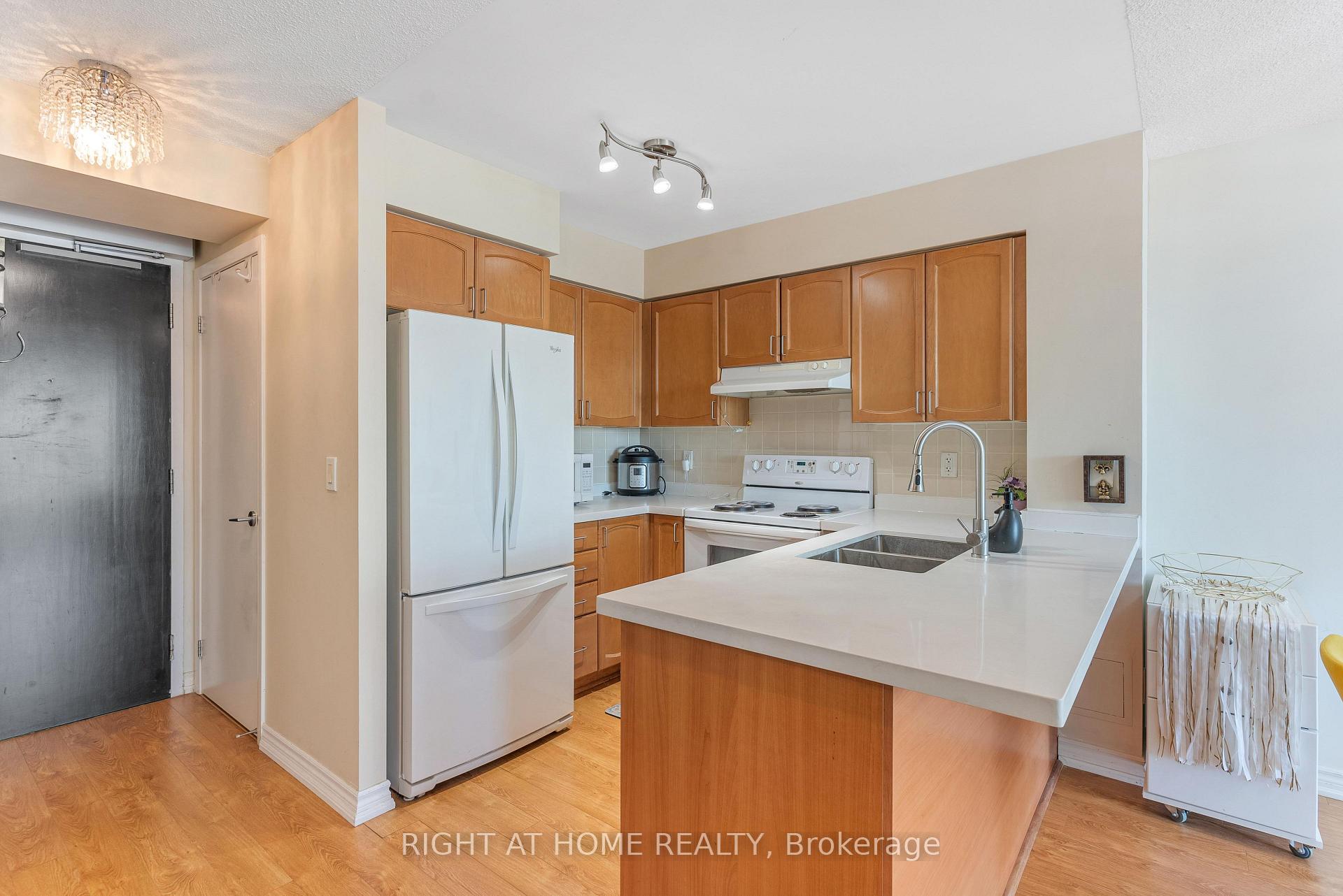 Photo 28 of Unit 1807, 231 Fort York Boulevard, Toronto, Waterfront Communities — HOMEH