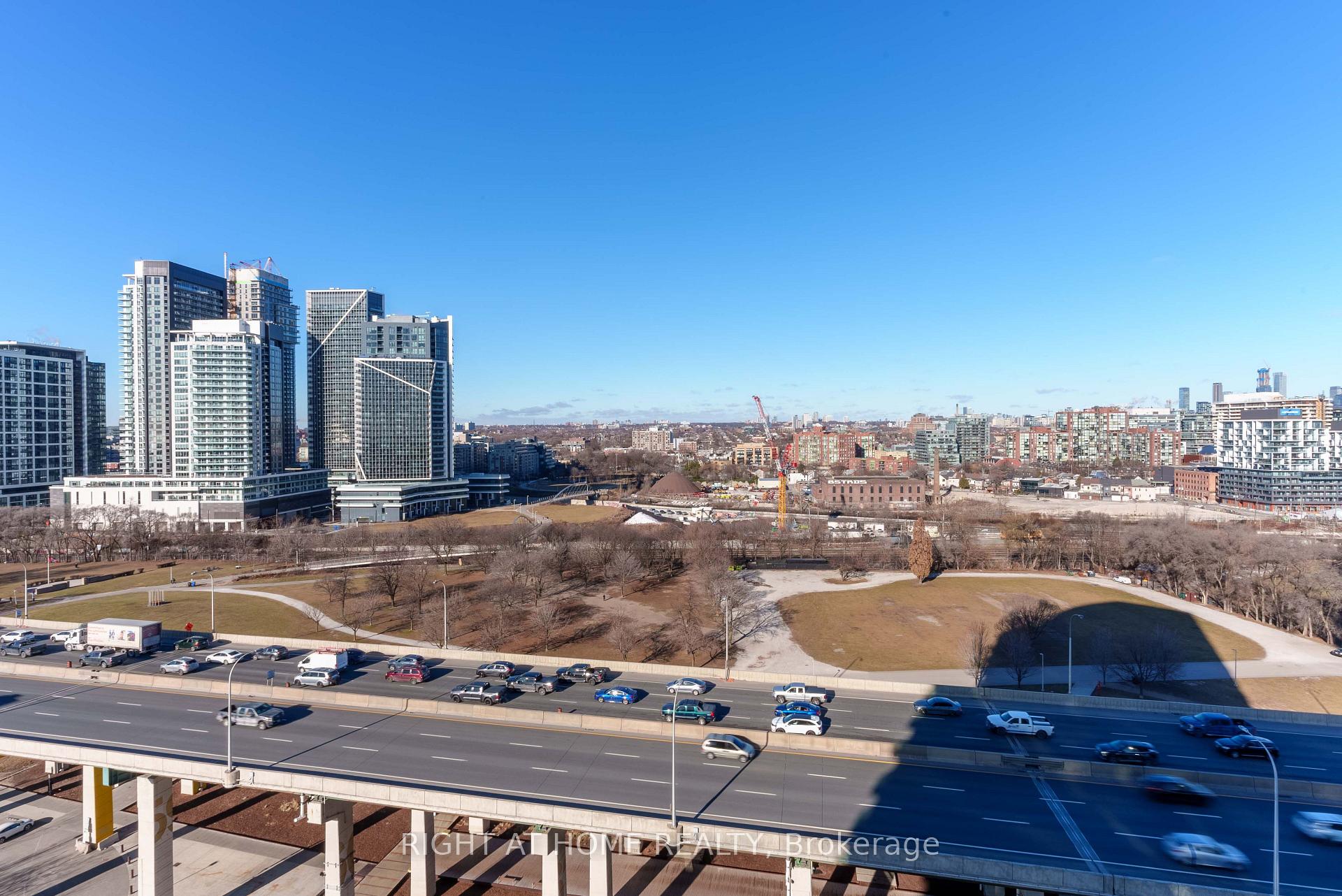 Photo 16 of Unit 1807, 231 Fort York Boulevard, Toronto, Waterfront Communities — HOMEH