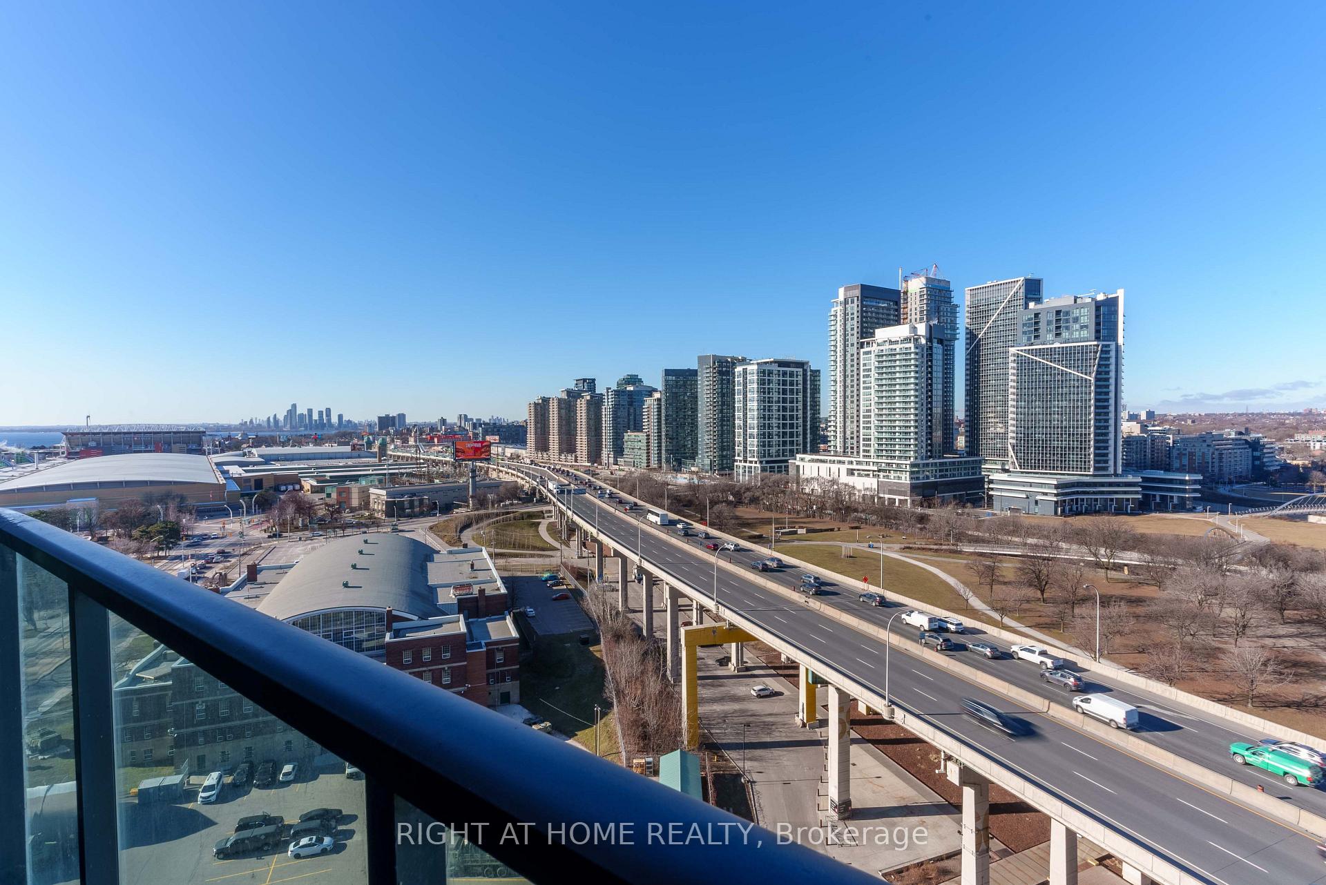 Photo 18 of Unit 1807, 231 Fort York Boulevard, Toronto, Waterfront Communities — HOMEH