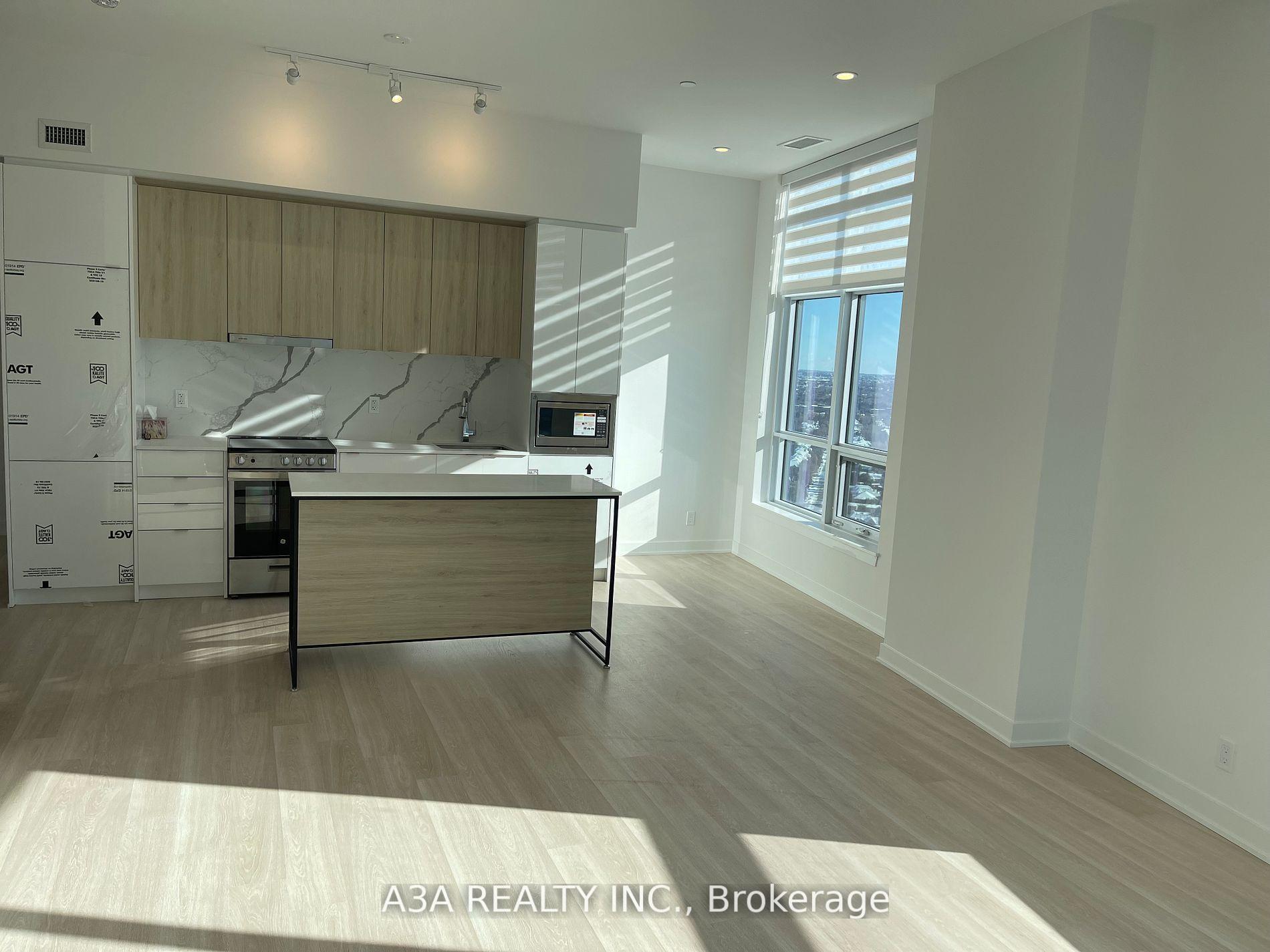 Photo 15 of Unit PH-02, 50 Upper Mall Way, Vaughan, Brownridge — HOMEH