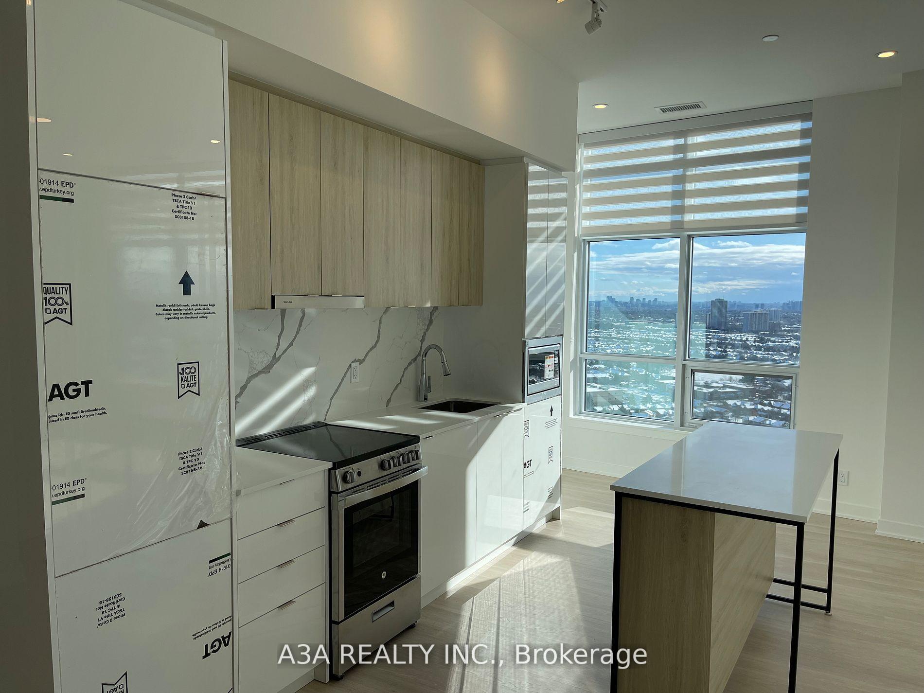 Photo 19 of Unit PH-02, 50 Upper Mall Way, Vaughan, Brownridge — HOMEH