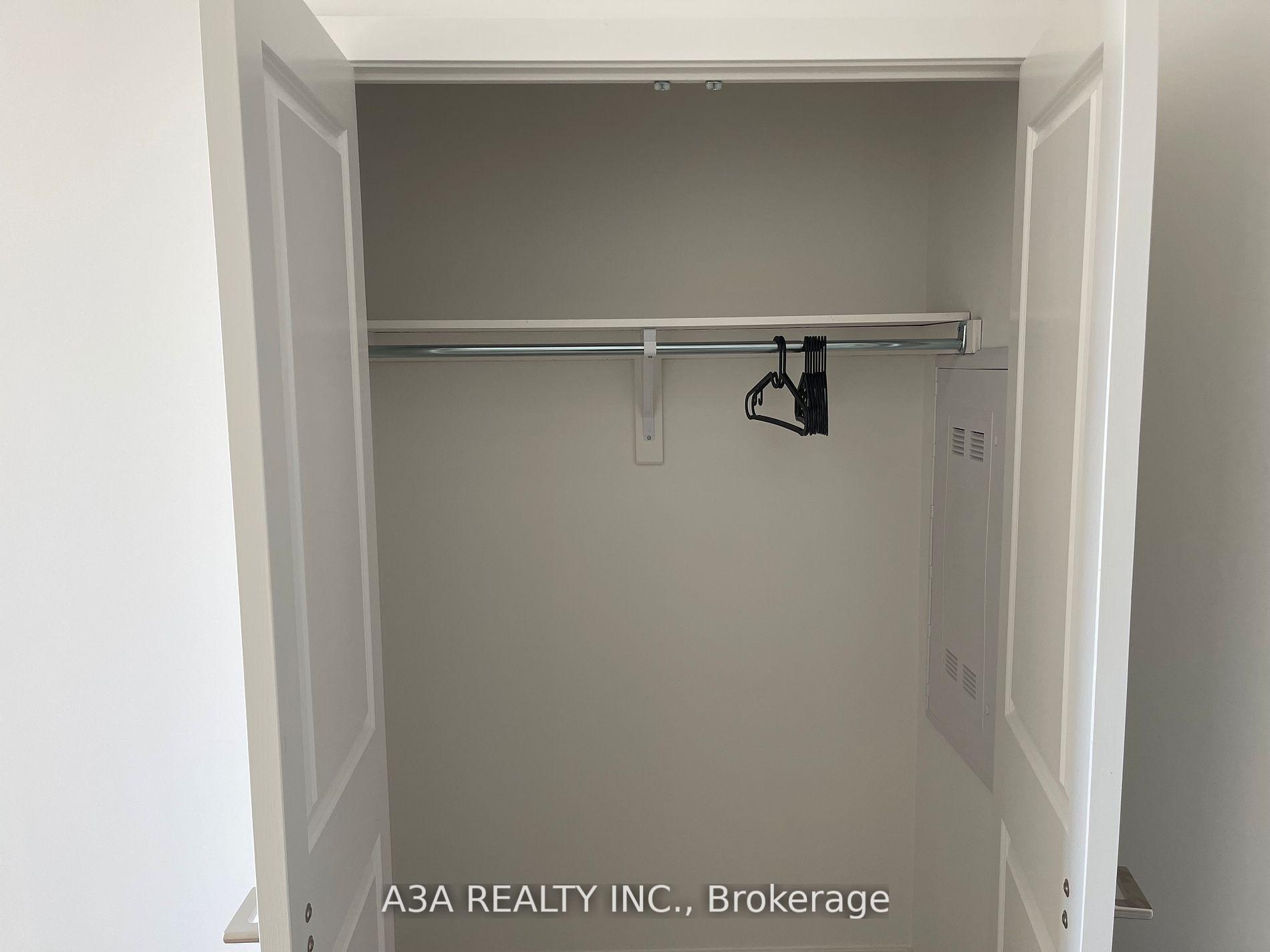 Photo 22 of Unit PH-02, 50 Upper Mall Way, Vaughan, Brownridge — HOMEH