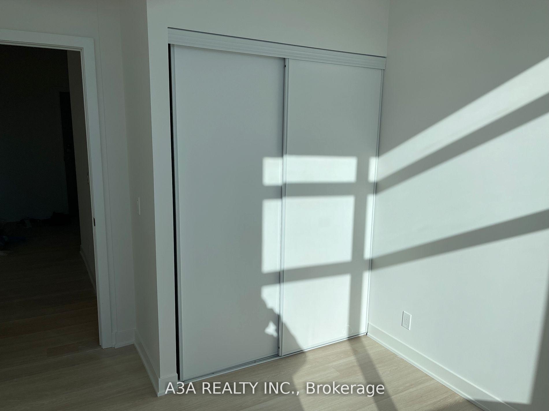 Photo 23 of Unit PH-02, 50 Upper Mall Way, Vaughan, Brownridge — HOMEH