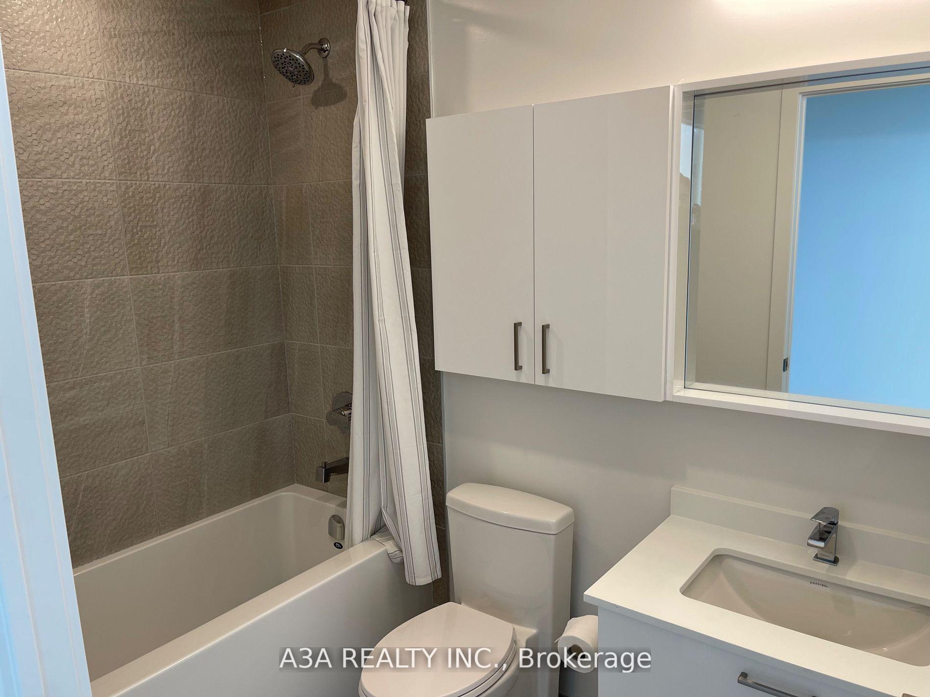 Photo 31 of Unit PH-02, 50 Upper Mall Way, Vaughan, Brownridge — HOMEH