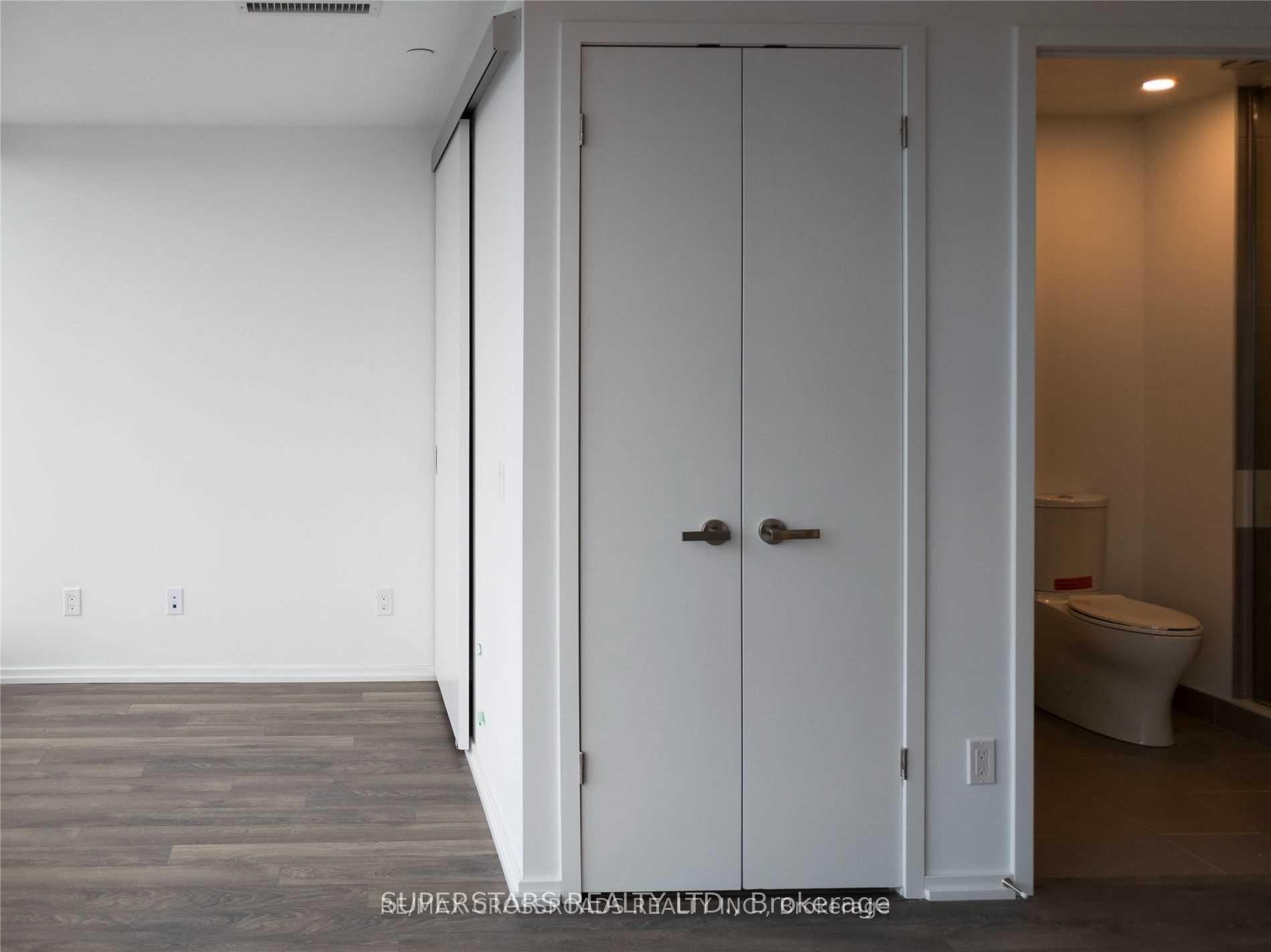 Photo 6 of Unit 5413, 197 Yonge Street, Toronto, Church-Yonge Corridor — HOMEH