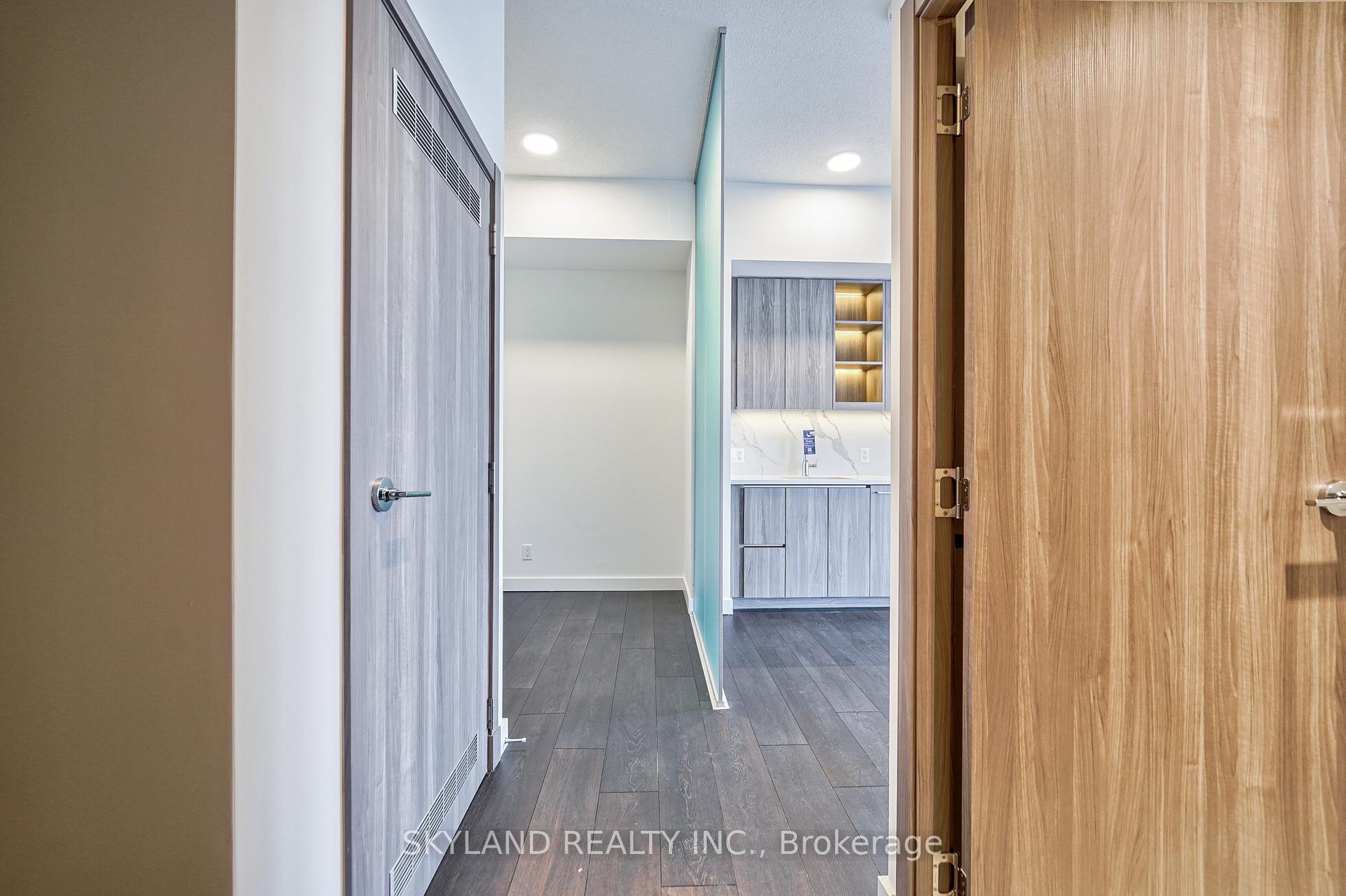 Photo 19 of Unit 608, 27 Mcmahon Street, North York, Bayview Village — HOMEH