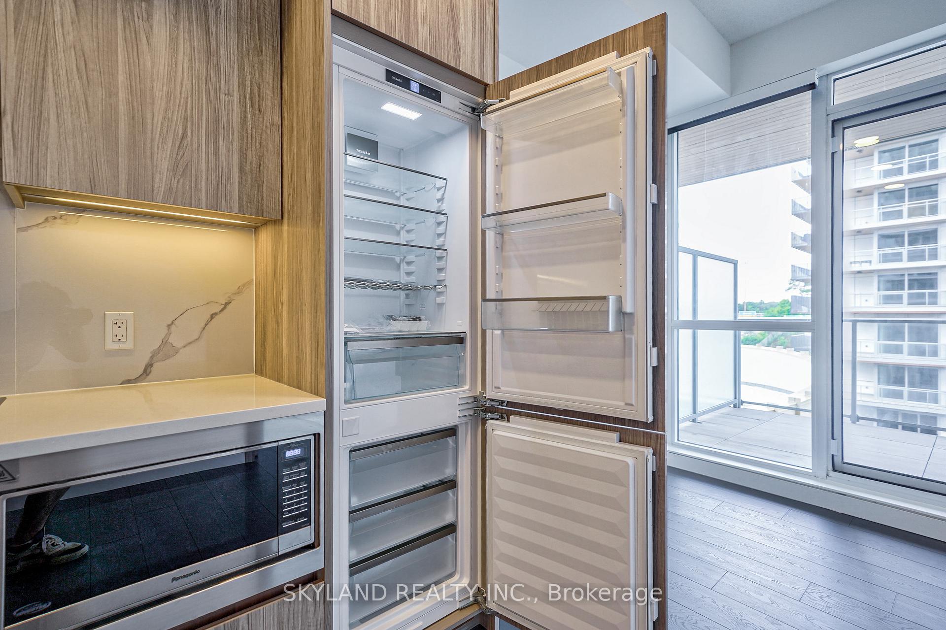 Photo 25 of Unit 608, 27 Mcmahon Street, North York, Bayview Village — HOMEH