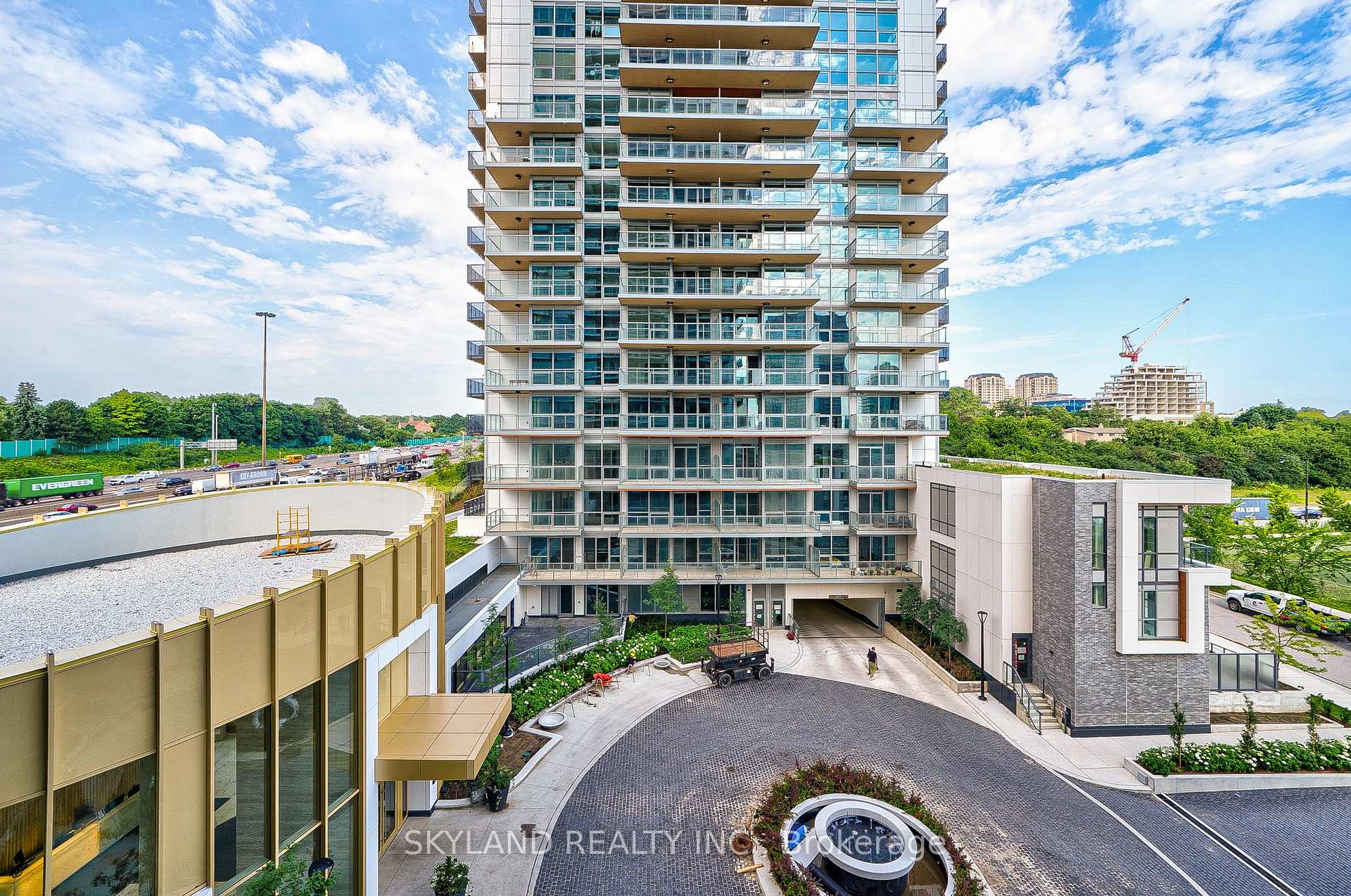 Photo 32 of Unit 608, 27 Mcmahon Street, North York, Bayview Village — HOMEH