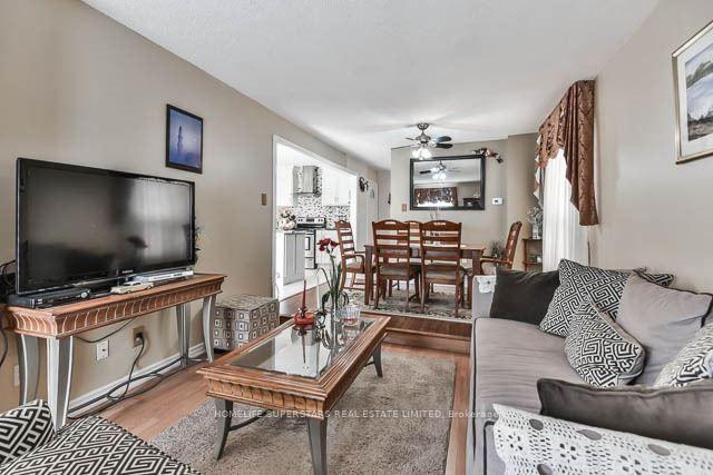 Photo 9 of 3 Scotia Drive, Brampton, Fletcher's West — HOMEH