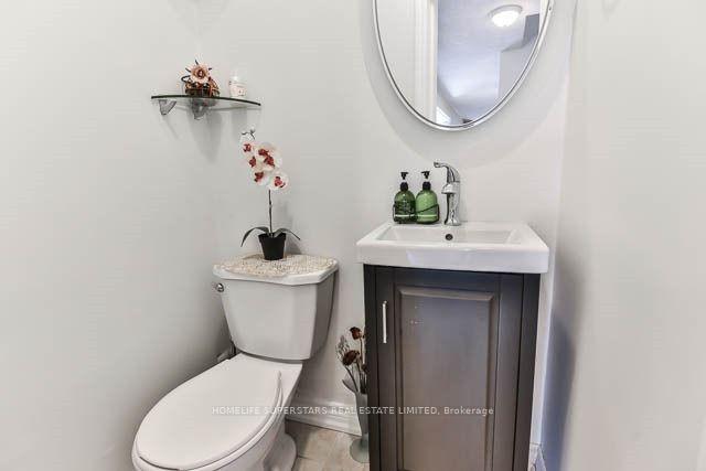 Photo 11 of 3 Scotia Drive, Brampton, Fletcher's West — HOMEH