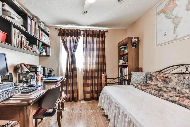 Photo 18 of 3 Scotia Drive, Brampton, Fletcher's West — HOMEH
