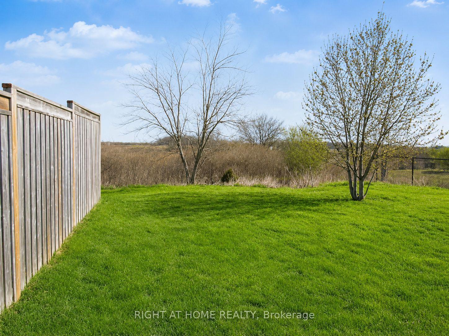 Photo 8 of Unit Lower, 62 Highland Road W, Hamilton, Stoney Creek Mountain — HOMEH
