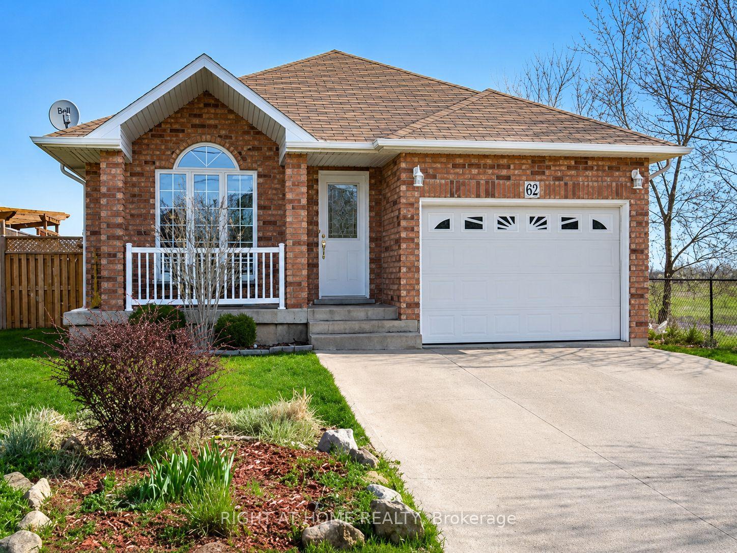 Photo 1 of Unit Lower, 62 Highland Road W, Hamilton, Stoney Creek Mountain — HOMEH