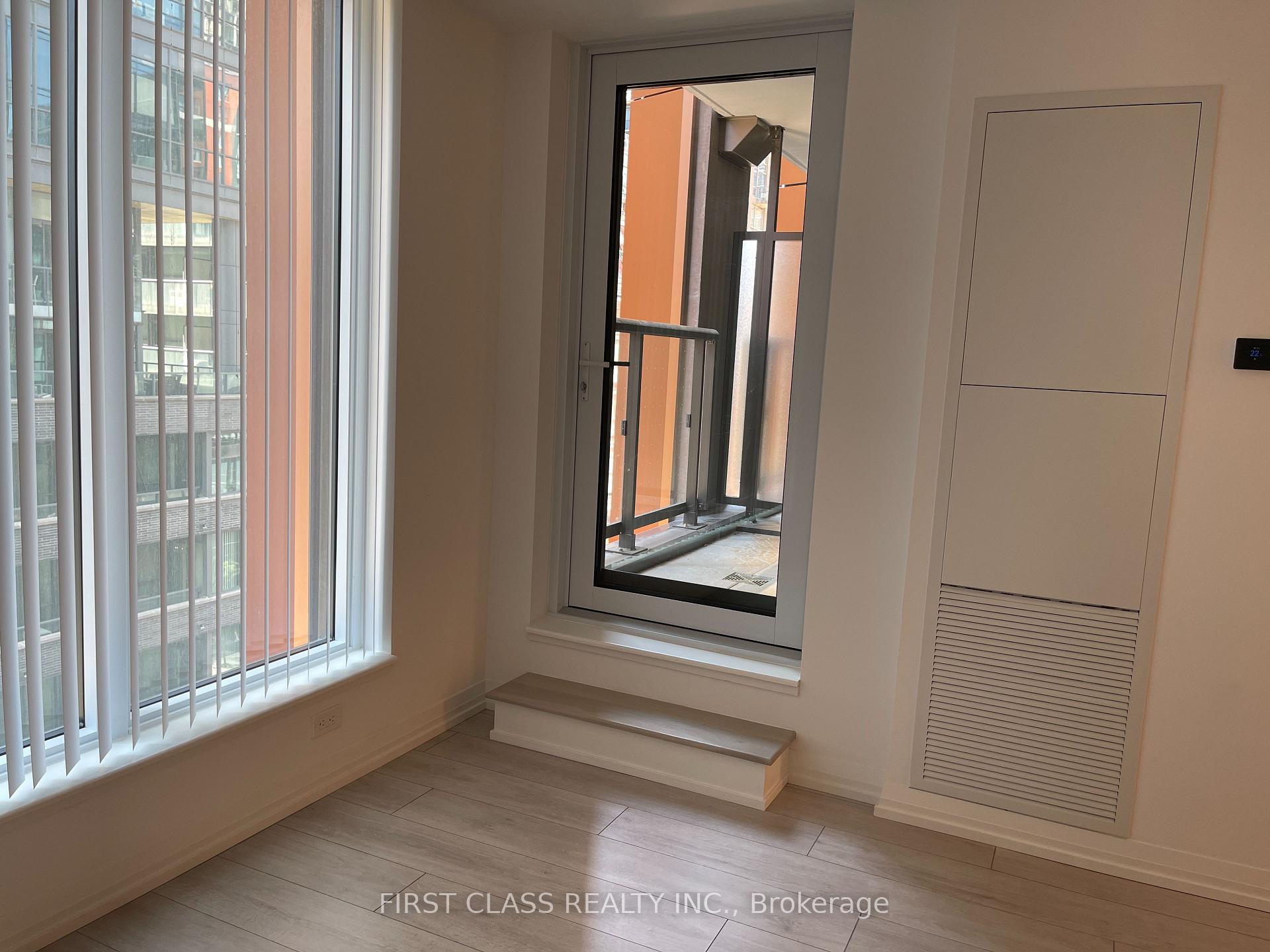 Photo 3 of Unit 520, 400 King Street W, Toronto, Waterfront Communities — HOMEH