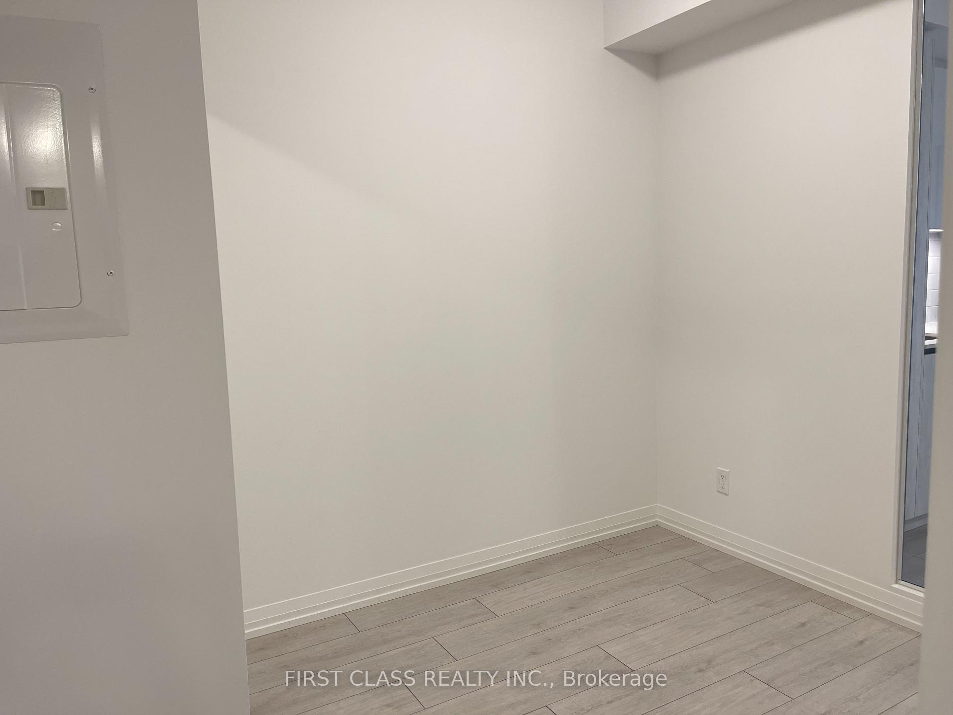 Photo 4 of Unit 520, 400 King Street W, Toronto, Waterfront Communities — HOMEH