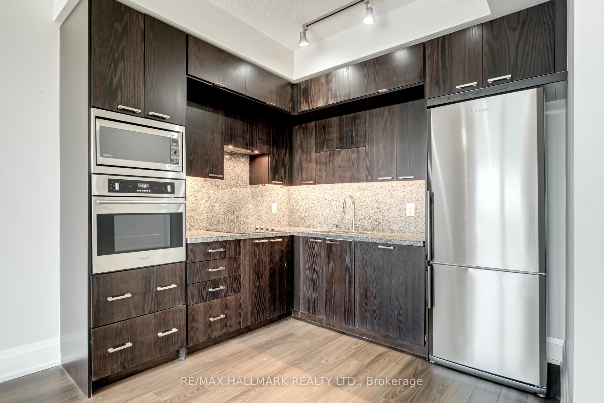 Photo 11 of Unit 807, 120 Harrison Garden Boulevard, North York, Willowdale East — HOMEH