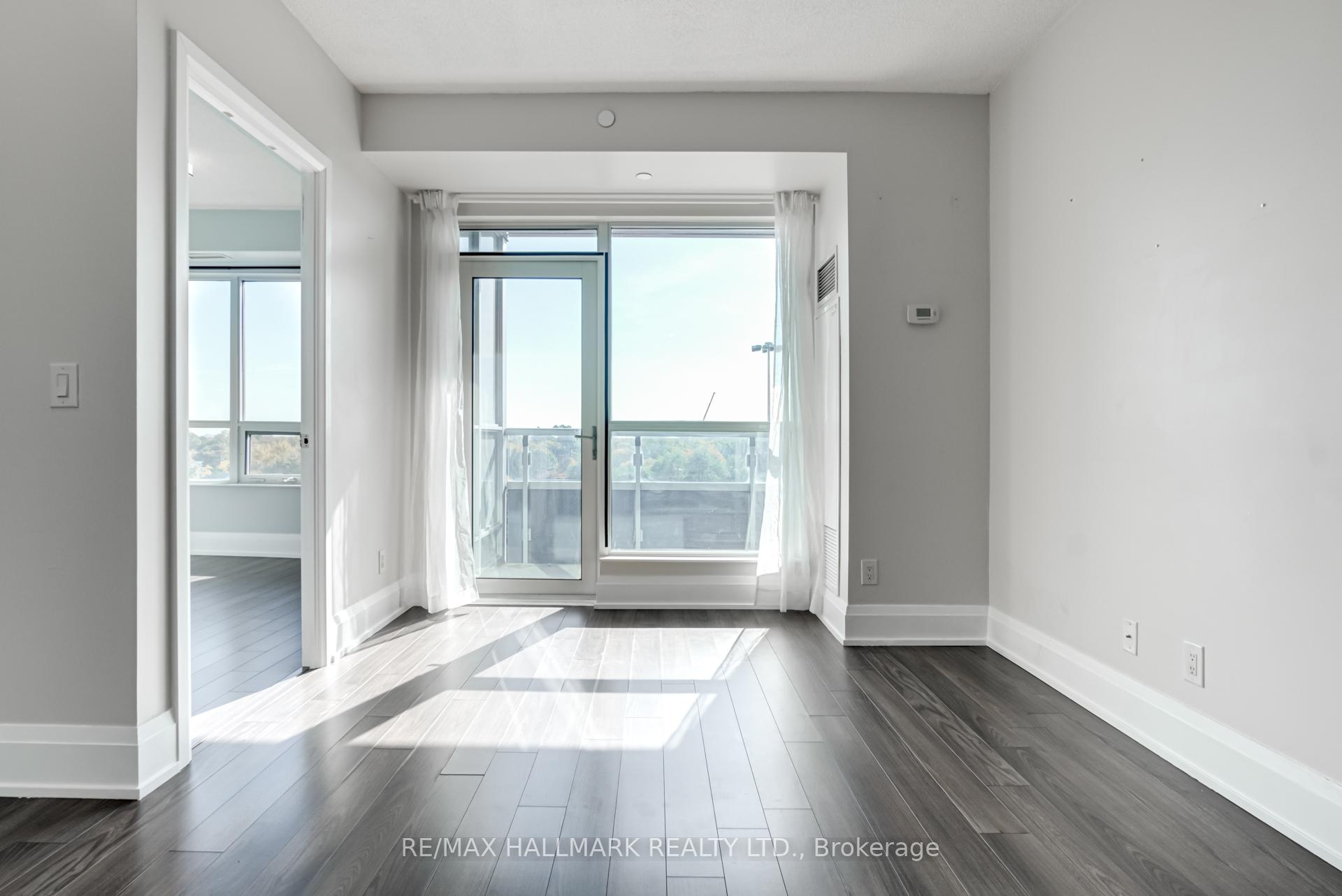 Photo 15 of Unit 807, 120 Harrison Garden Boulevard, North York, Willowdale East — HOMEH