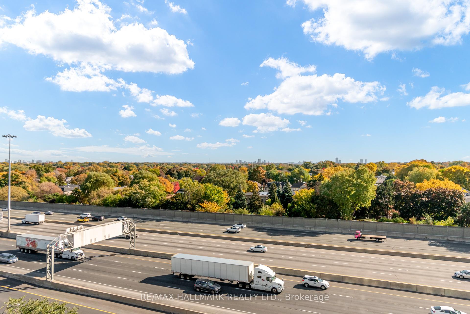 Photo 23 of Unit 807, 120 Harrison Garden Boulevard, North York, Willowdale East — HOMEH
