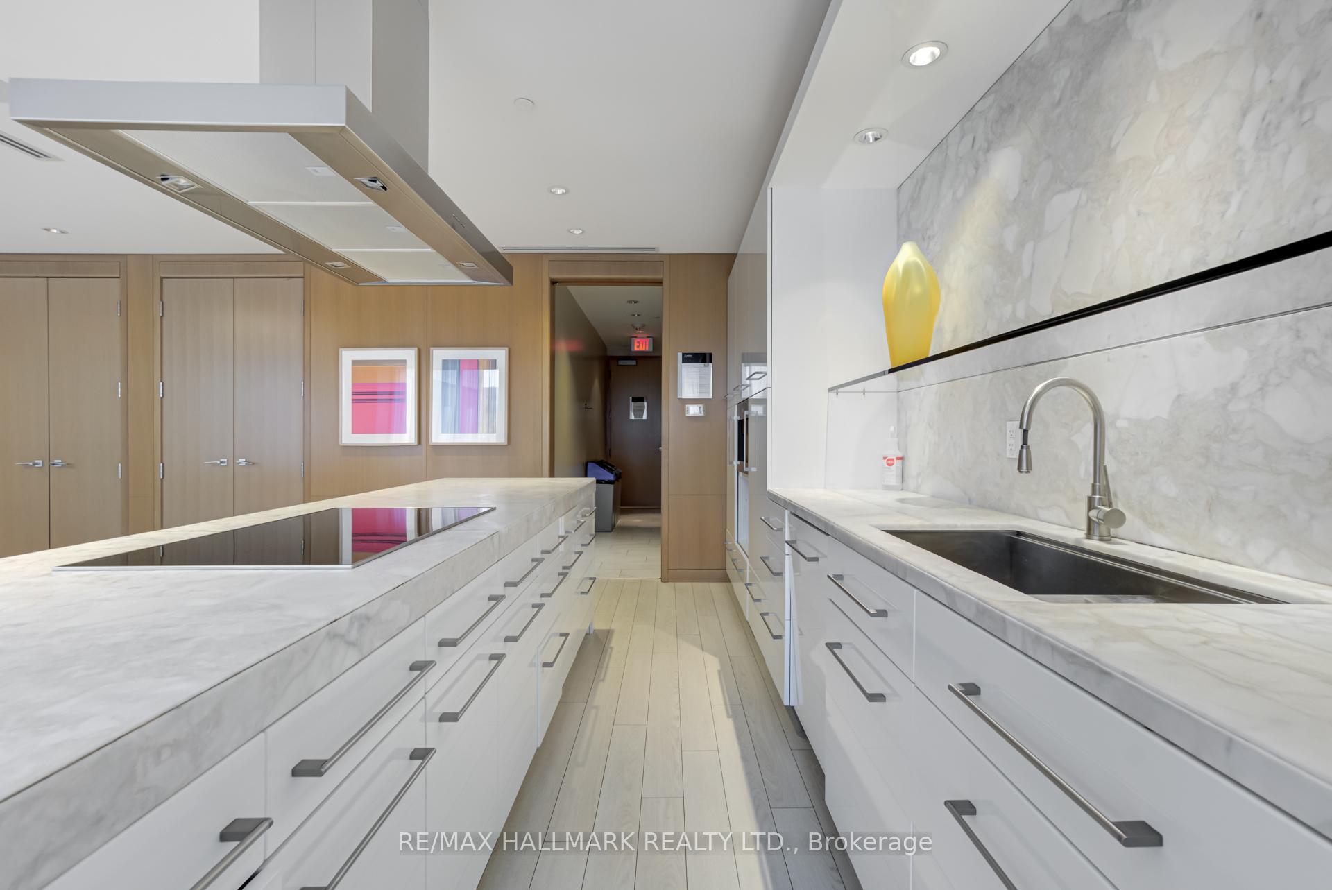 Photo 33 of Unit 807, 120 Harrison Garden Boulevard, North York, Willowdale East — HOMEH