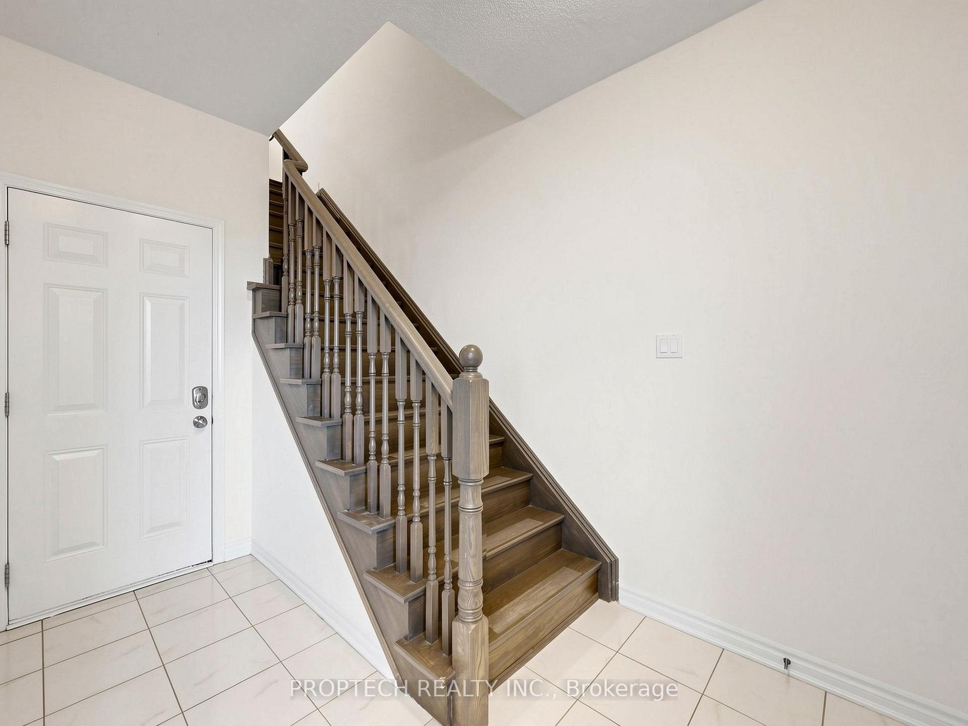 Photo 4 of 392 Arthur Bonner Avenue, Markham, Cornell — HOMEH