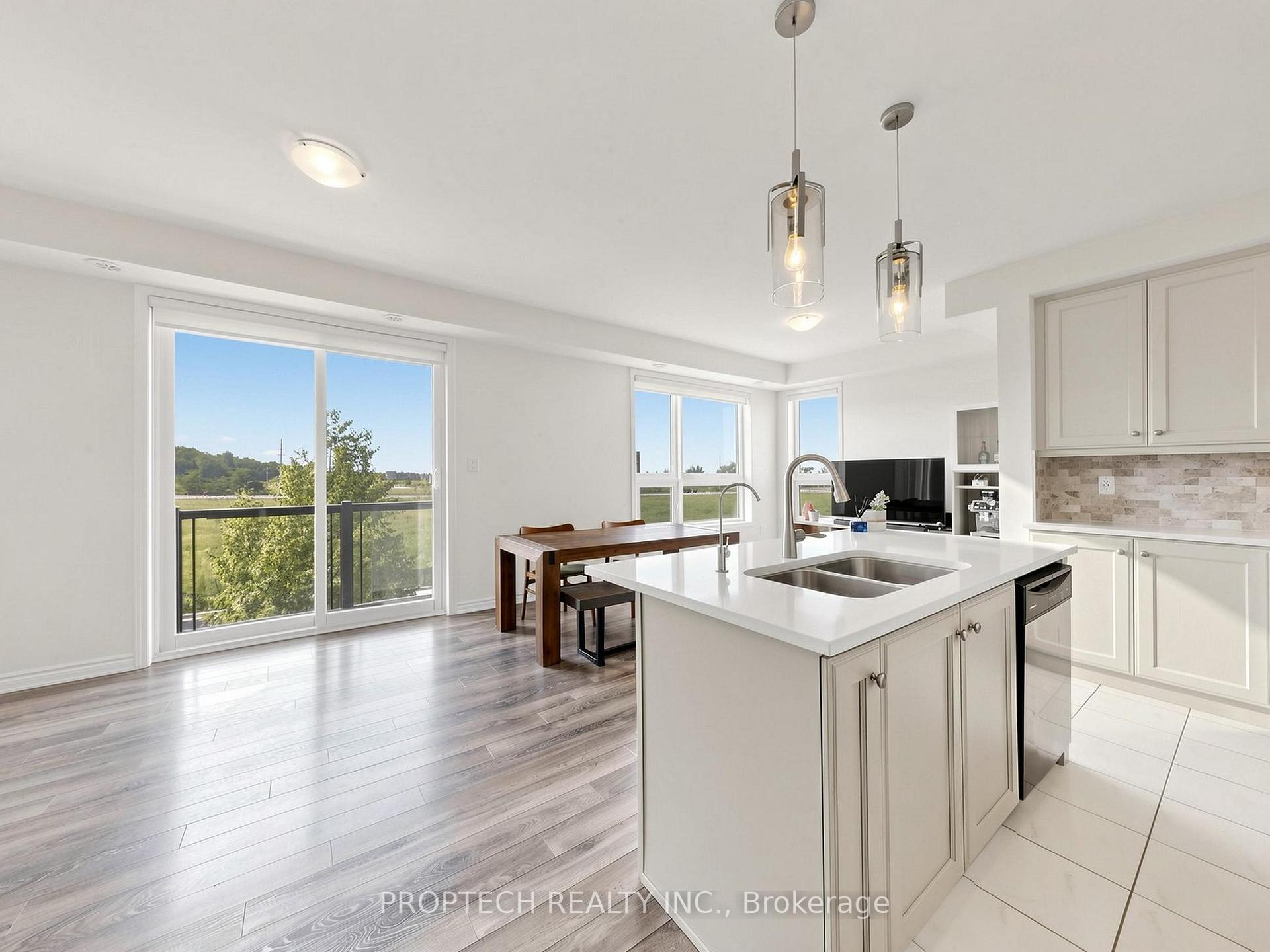Photo 7 of 392 Arthur Bonner Avenue, Markham, Cornell — HOMEH